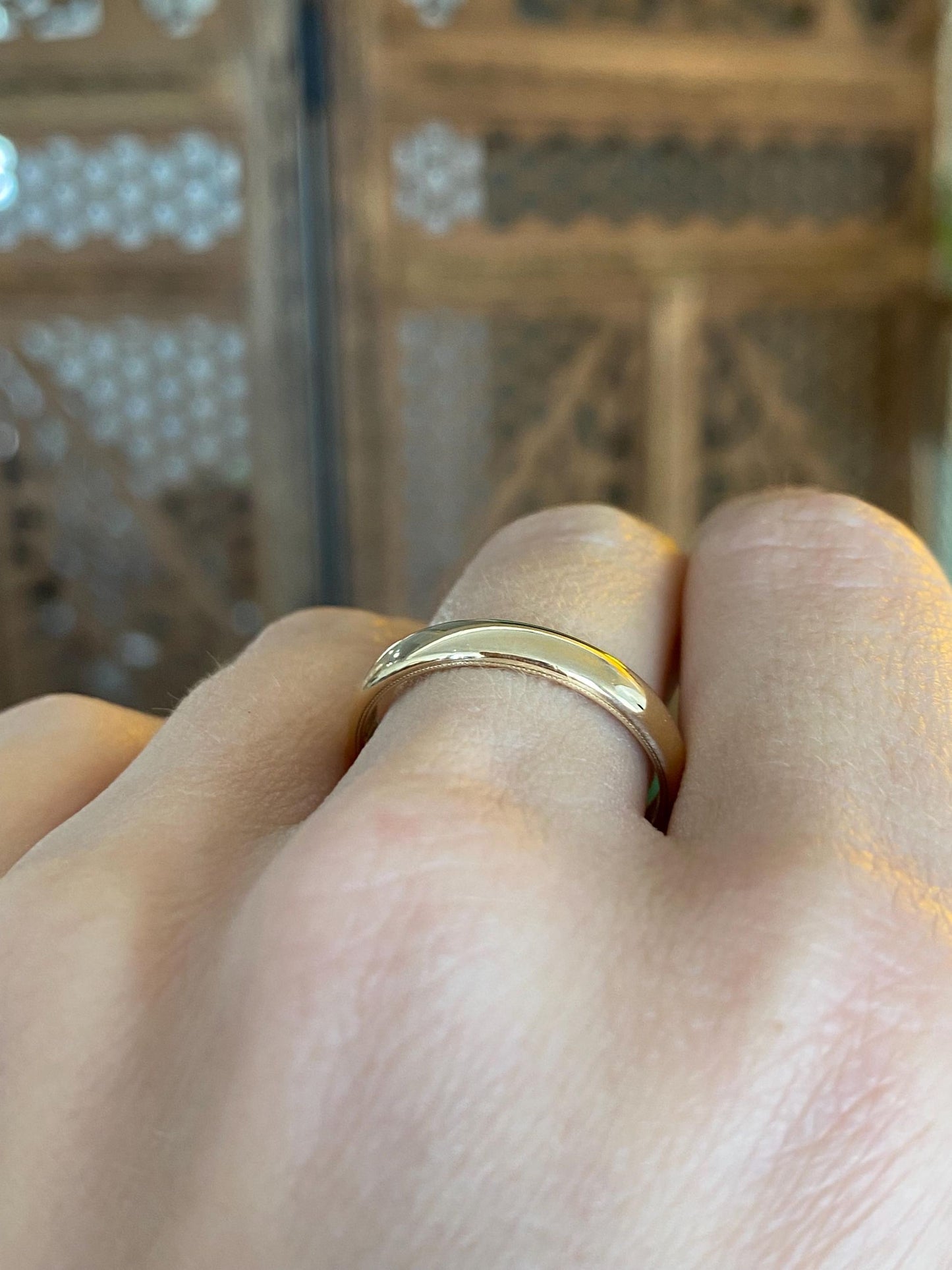 Vintage Solid 14k Yellow Gold Ring Band - Size 9.5