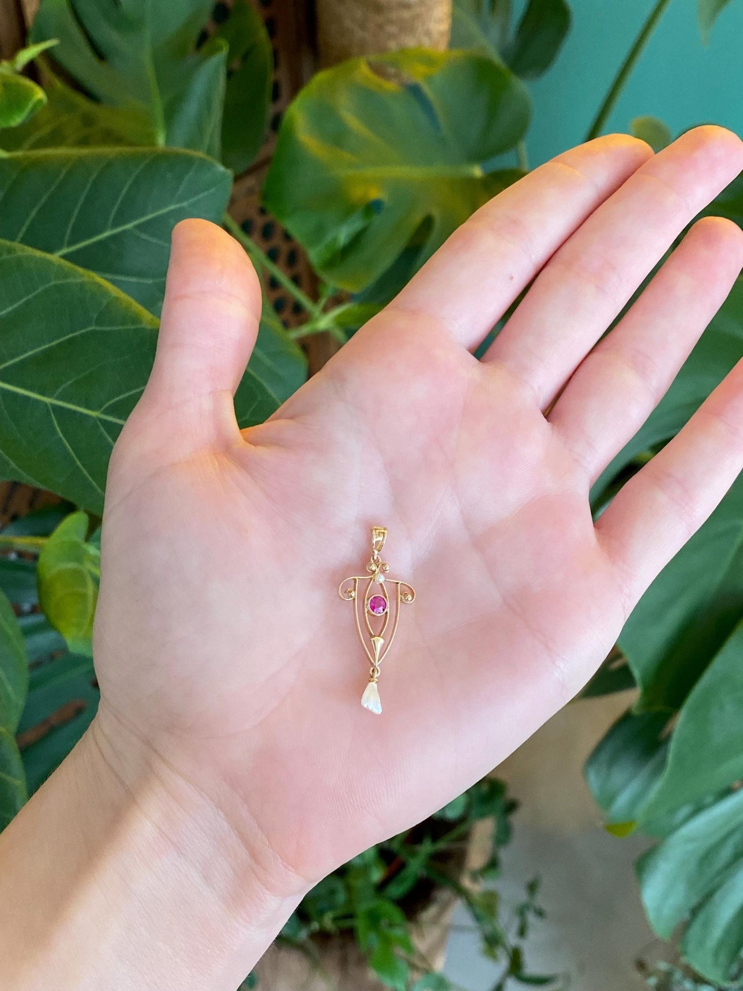 Vintage Solid 10k Yellow Gold Pink Sapphire Pearl Dangle Charm