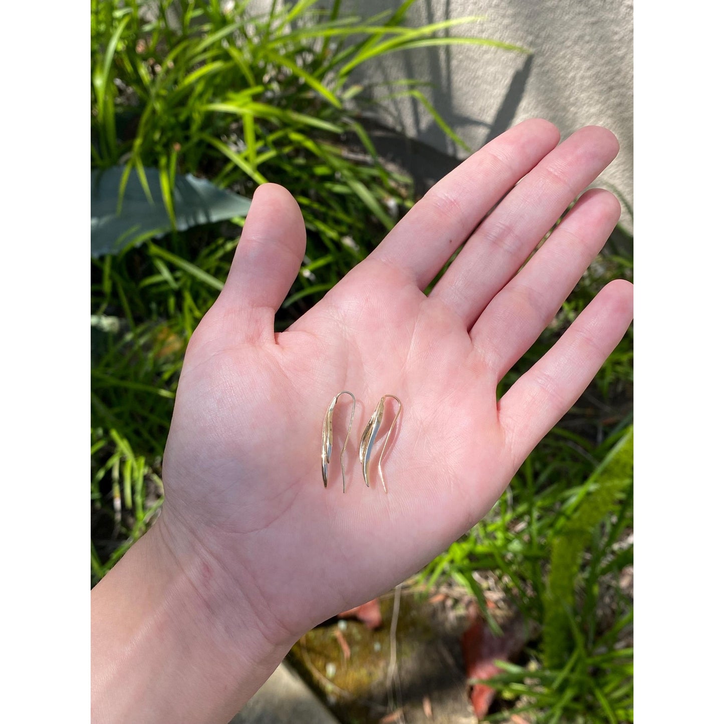 Vintage Solid 14k Yellow Gold Spiral Drop Earrings