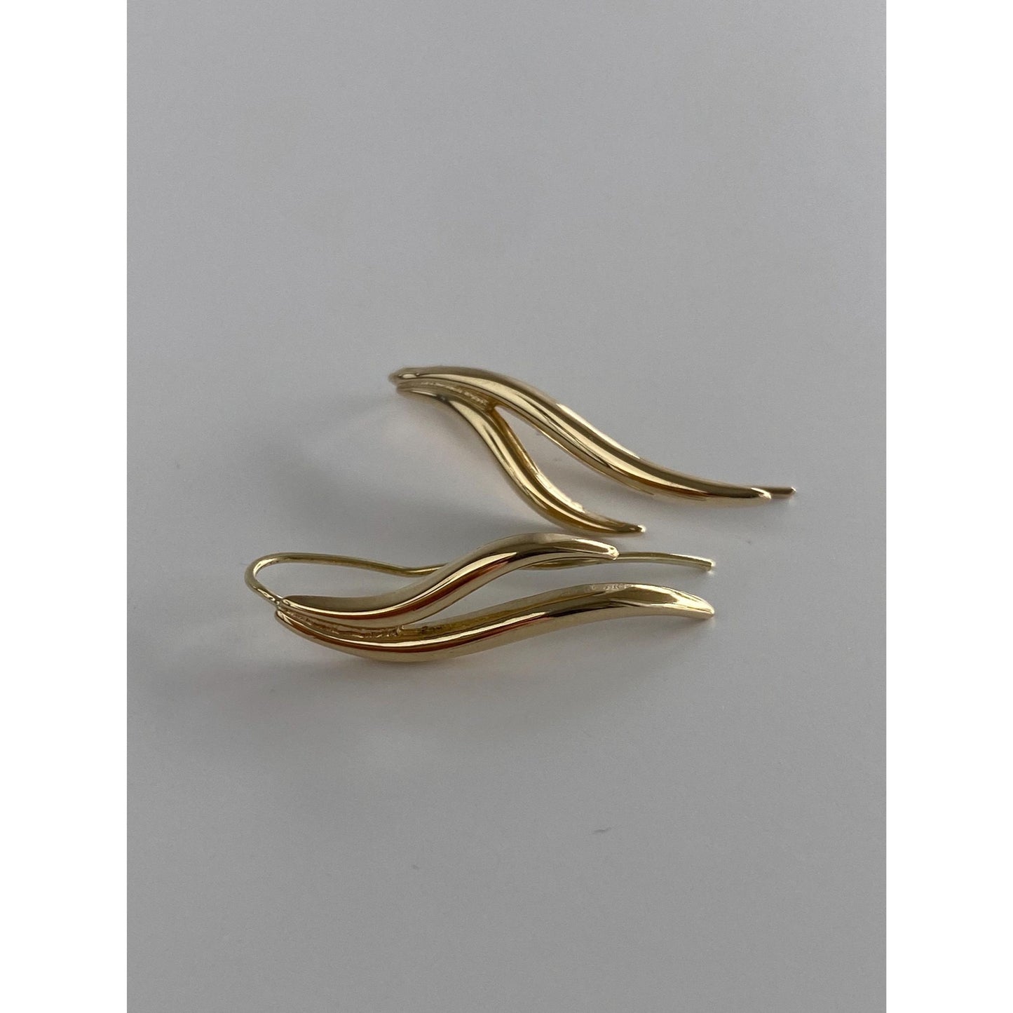 Vintage Solid 14k Yellow Gold Spiral Drop Earrings
