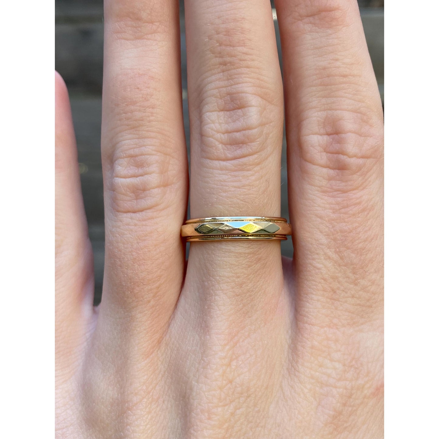 Vintage Solid 14k Yellow Gold Disco Faceted Ring Band - Size 6.75