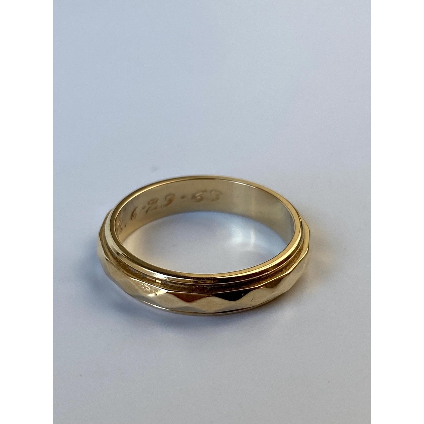 Vintage Solid 14k Yellow Gold Disco Faceted Ring Band - Size 6.75