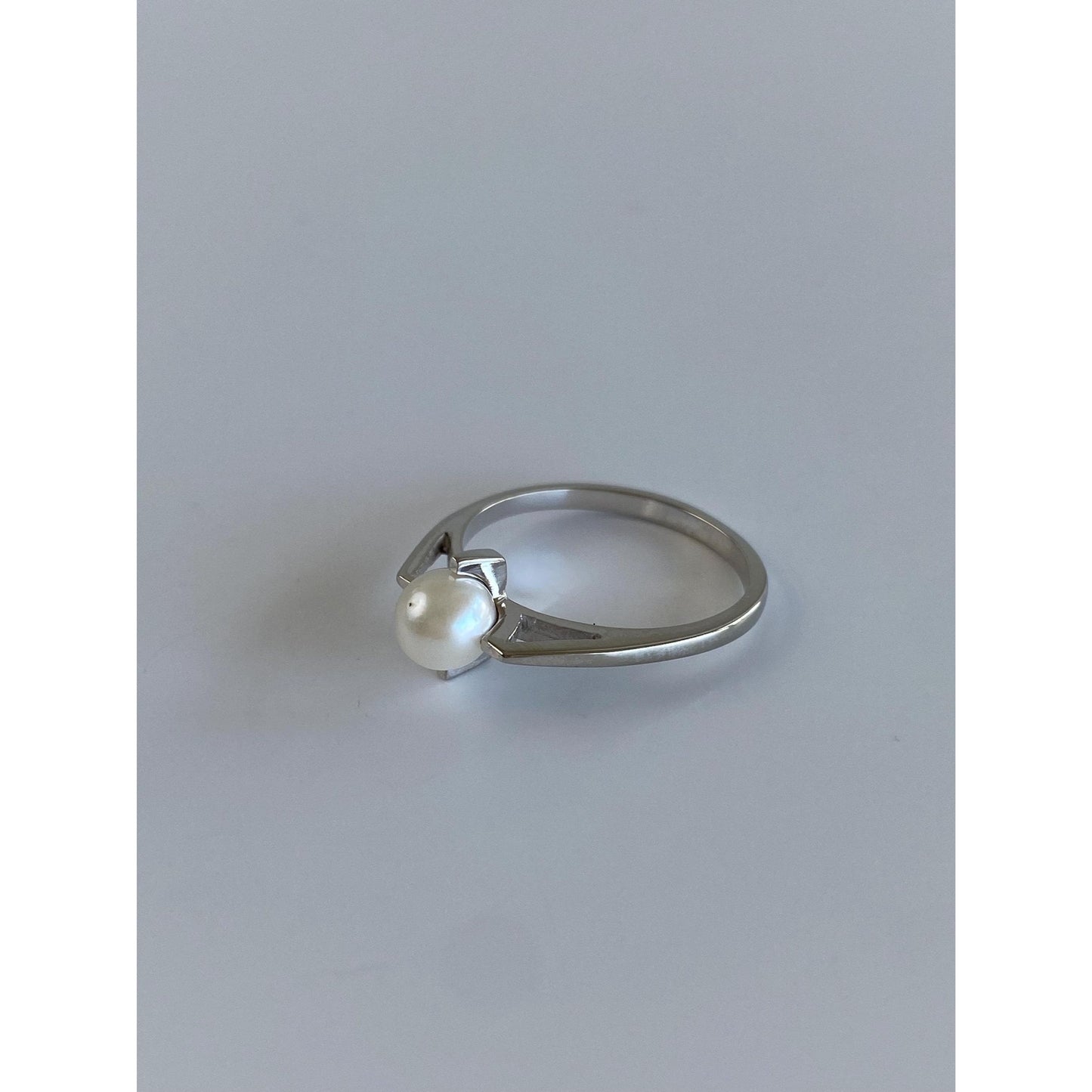 Vintage Solid 10k White Gold Pearl Ring - Size 5.75