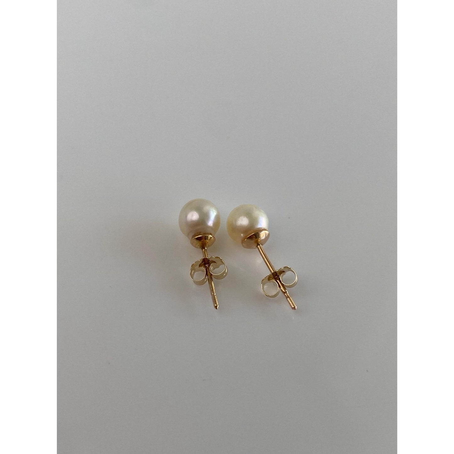 Vintage Solid 14k Yellow Gold Pearl Stud Earrings