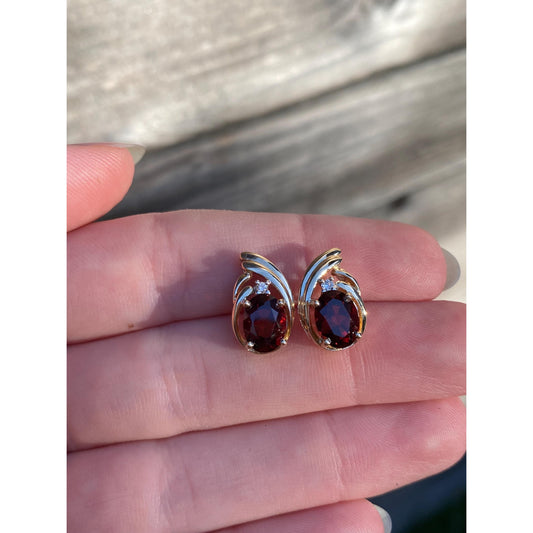 Vintage Solid 14k Yellow Gold Garnet Clear Sapphire Stud Earrings