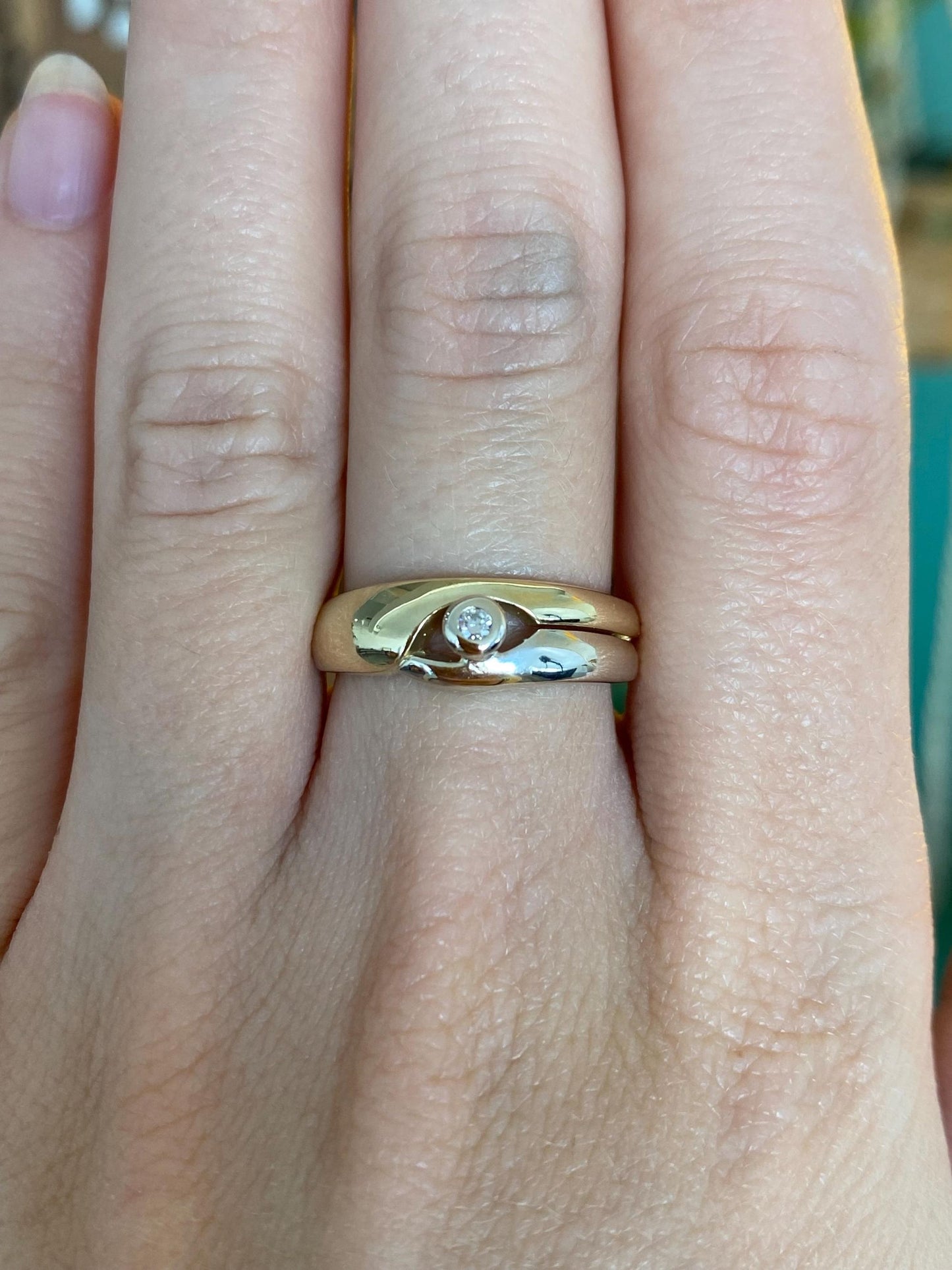 Vintage Solid 14k White & Yellow Gold Diamond Ring Band - Size 7.5