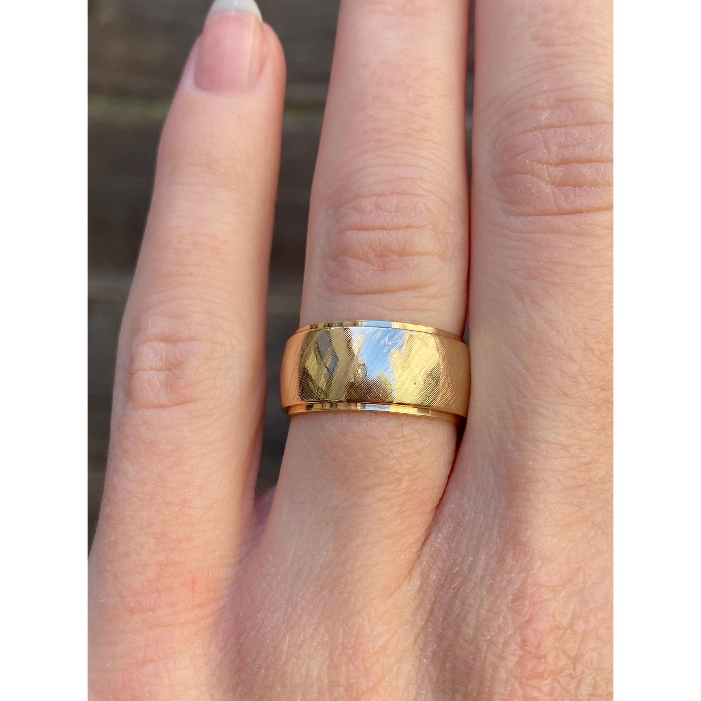 Vintage Solid 14k Yellow Gold Crosshatch Pattern Wide Ring Band - Size 5.25