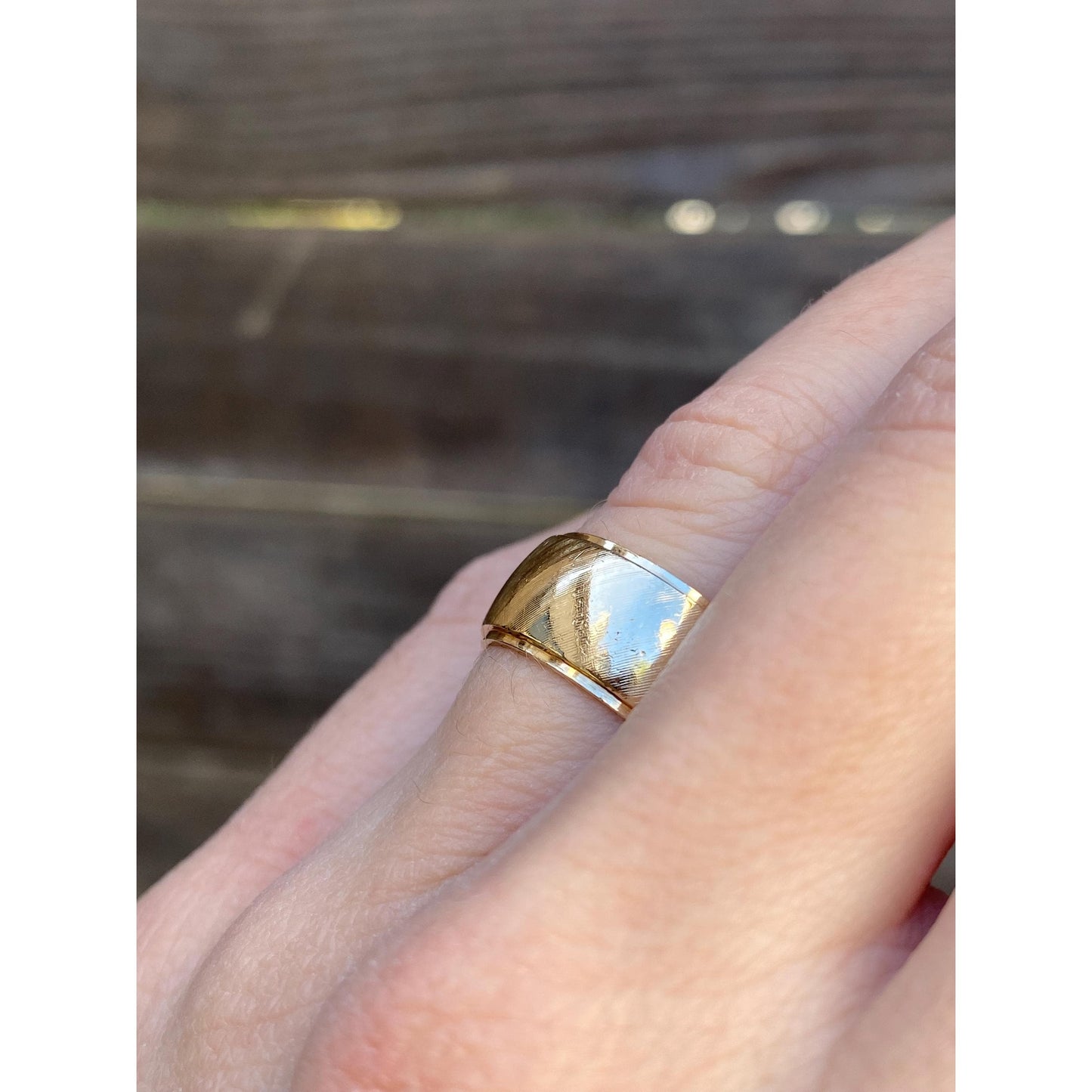 Vintage Solid 14k Yellow Gold Crosshatch Pattern Wide Ring Band - Size 5.25