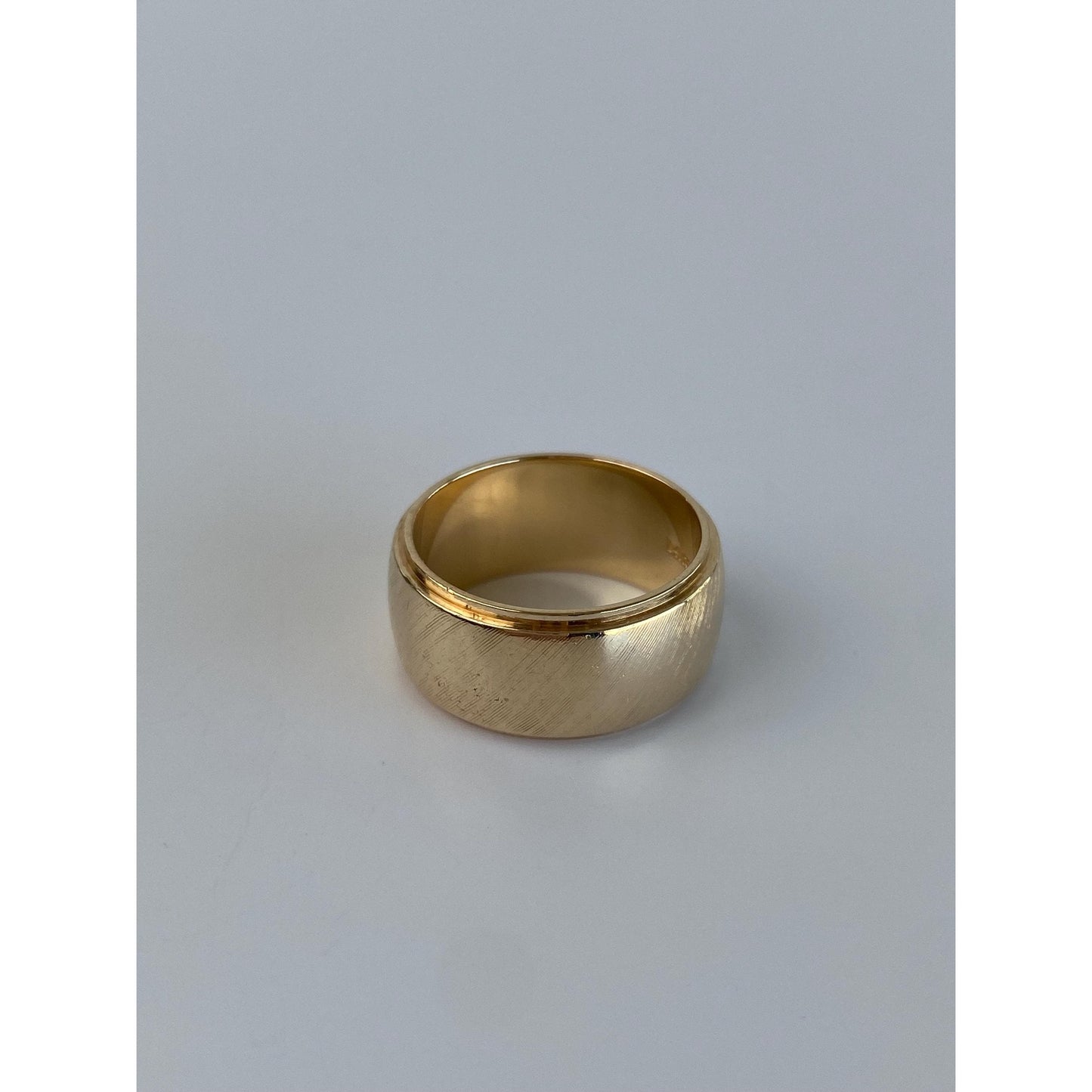 Vintage Solid 14k Yellow Gold Crosshatch Pattern Wide Ring Band - Size 5.25