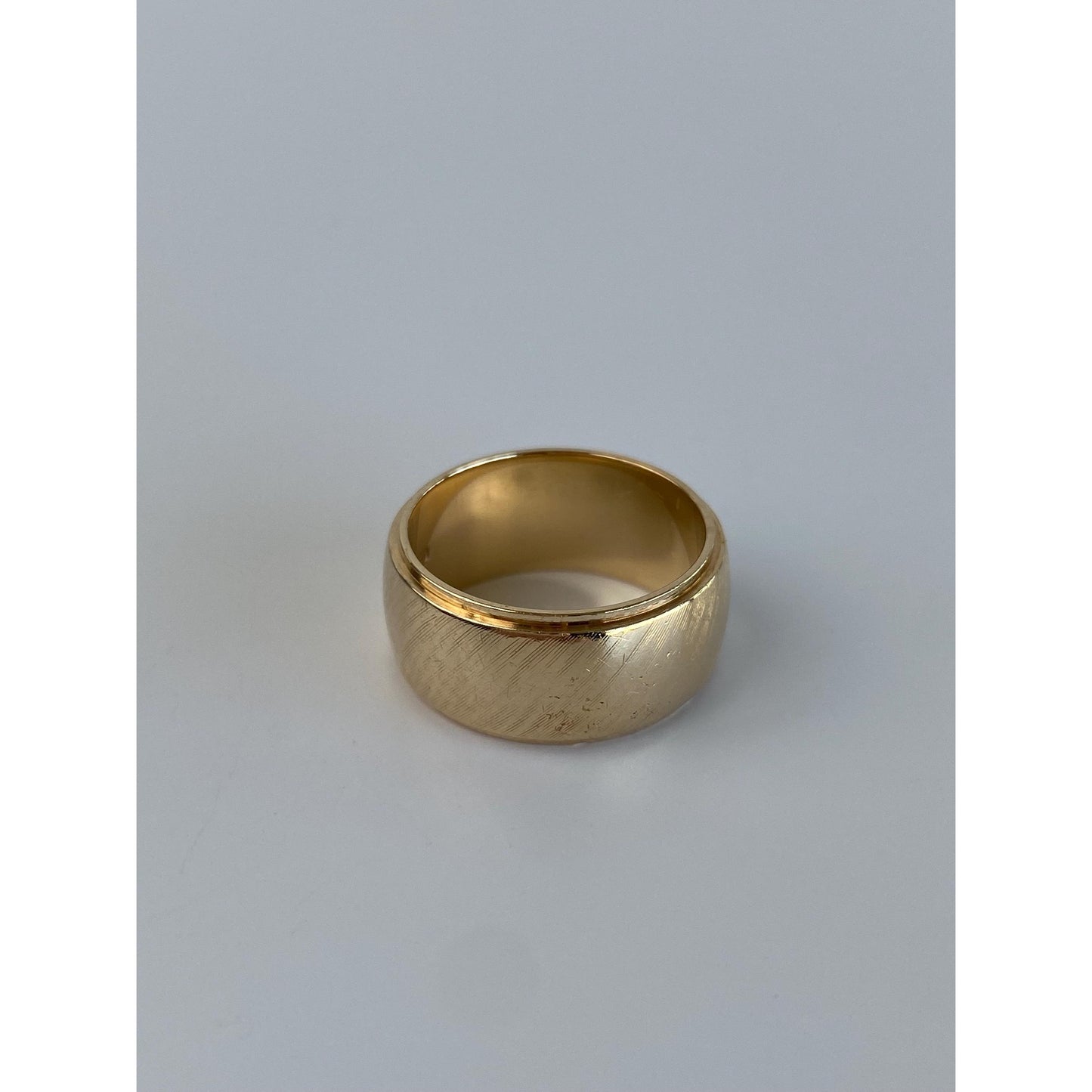 Vintage Solid 14k Yellow Gold Crosshatch Pattern Wide Ring Band - Size 5.25