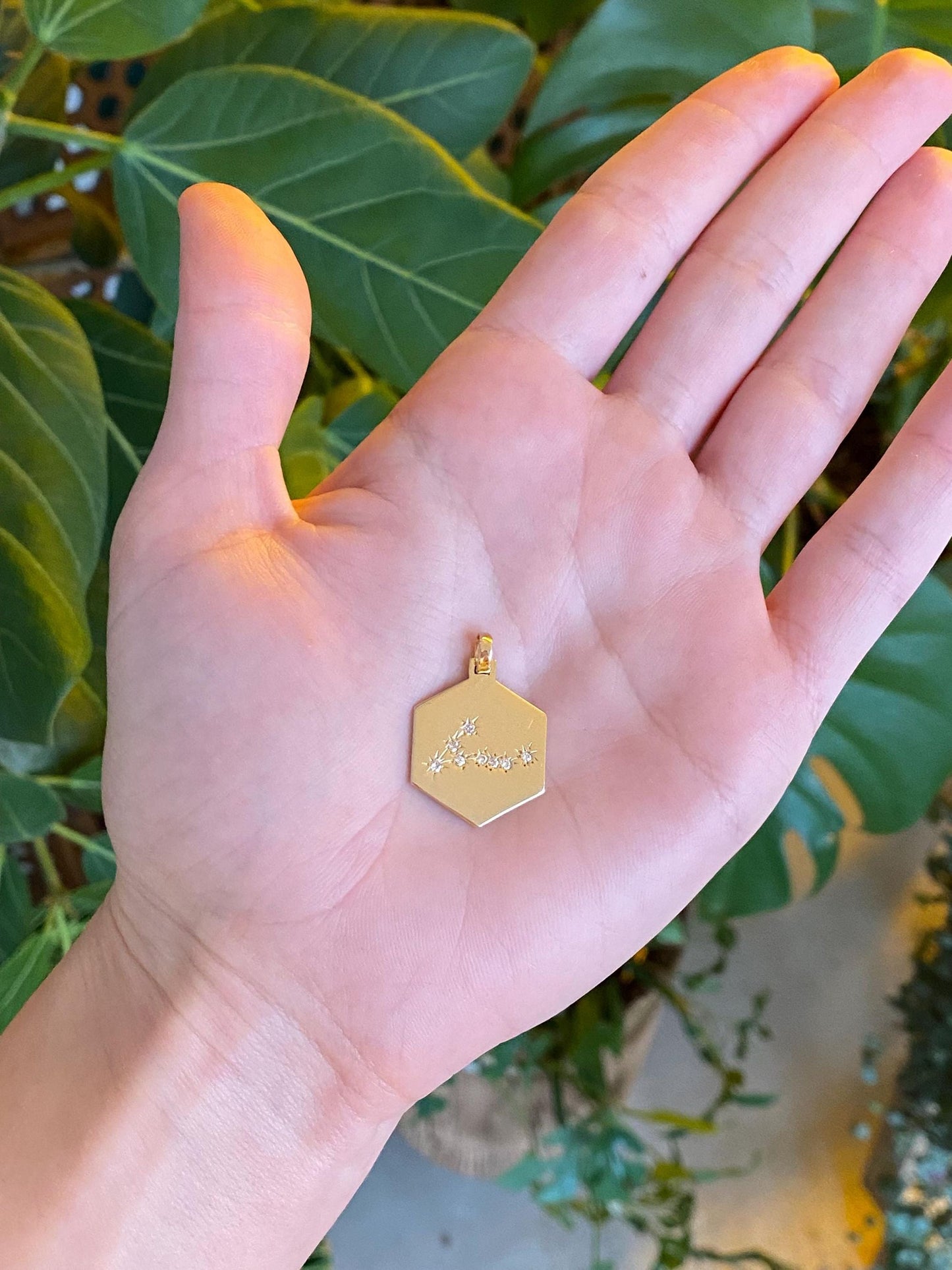 Vintage Solid 14k Yellow Gold Diamond Pisces Zodiac Constellation Charm