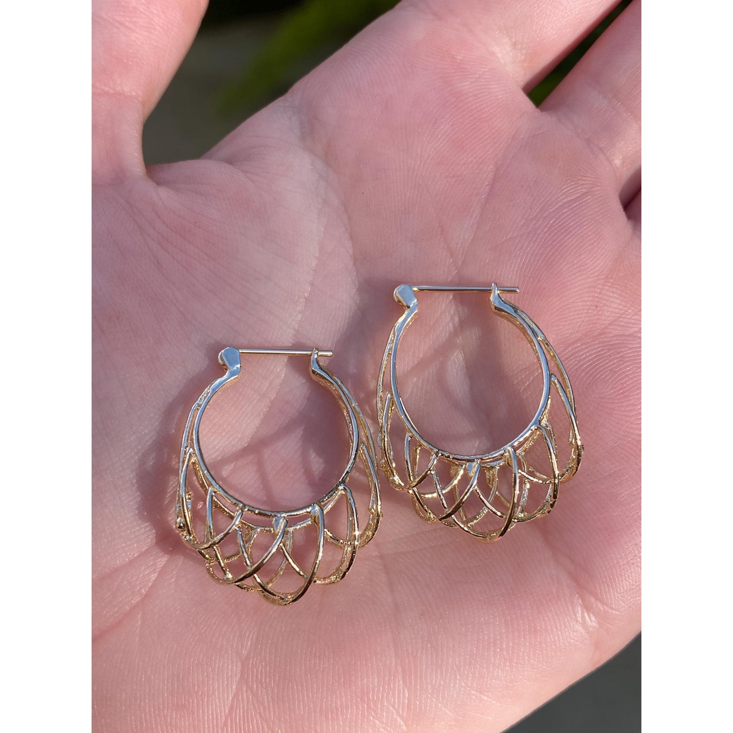 Vintage Solid 14k Yellow Gold Open Basket Hoop Earrings