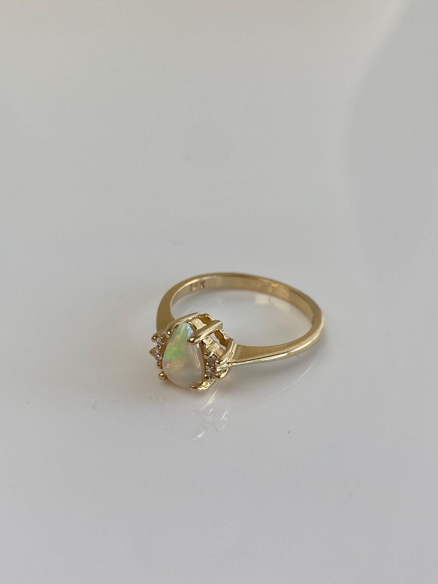 Vintage Solid 14k Yellow Gold Diamond Opal Teardrop Ring - Size 5.75