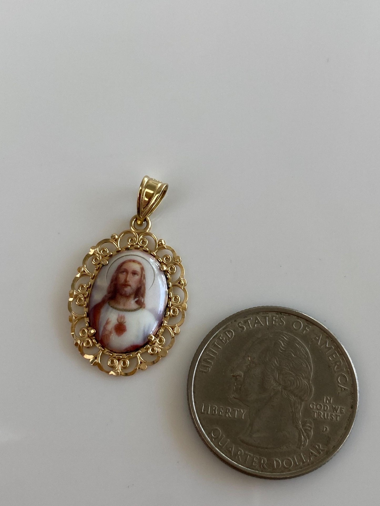 Vintage Solid 14k Yellow Gold Filigree Religious Jesus Charm
