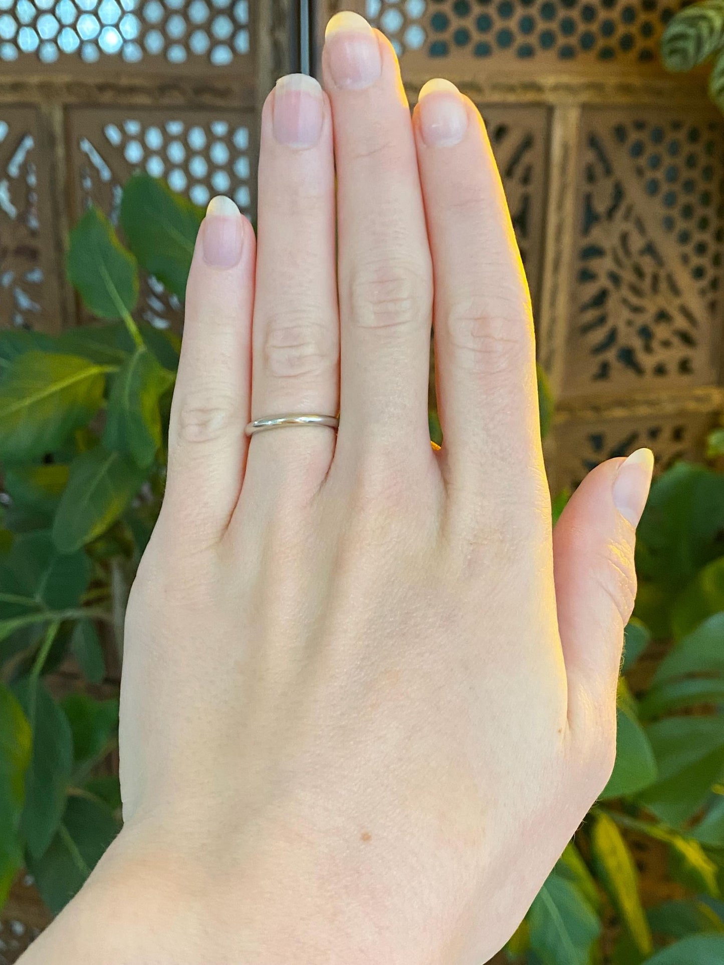Vintage Solid 14k White Gold Ring Band - Size 4.75