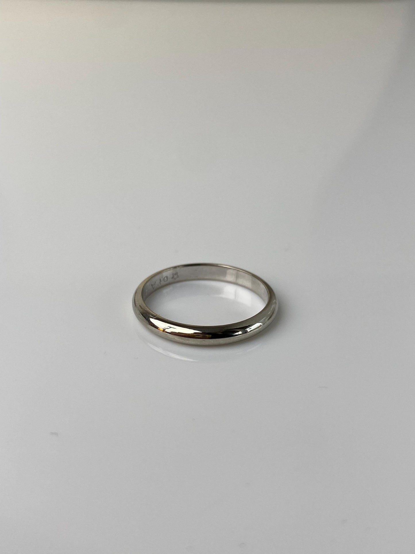 Vintage Solid 14k White Gold Ring Band - Size 4.75