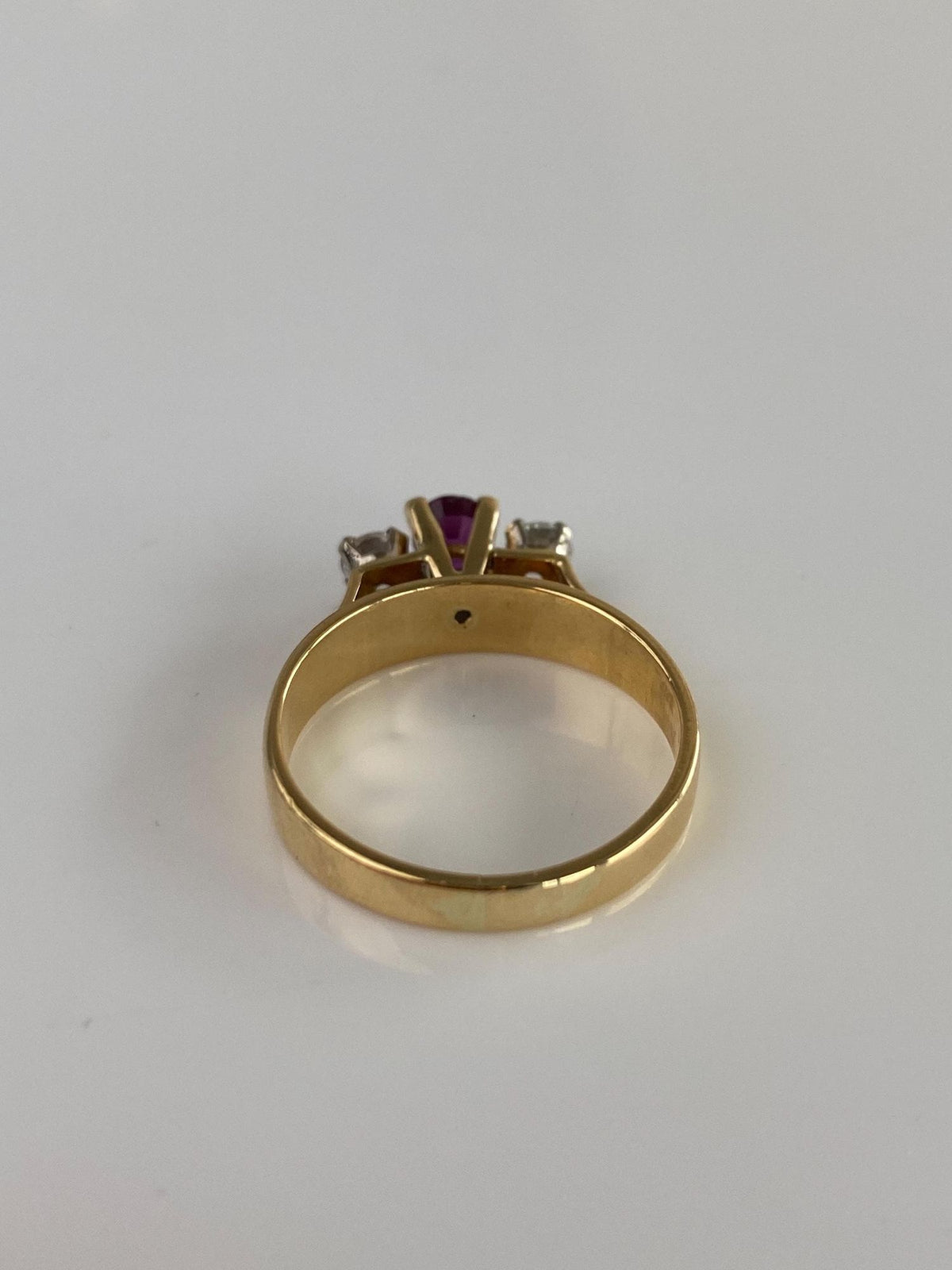 Vintage Solid 18k Yellow Gold Rhodolite Garnet Diamonds Ring - Size 7.5