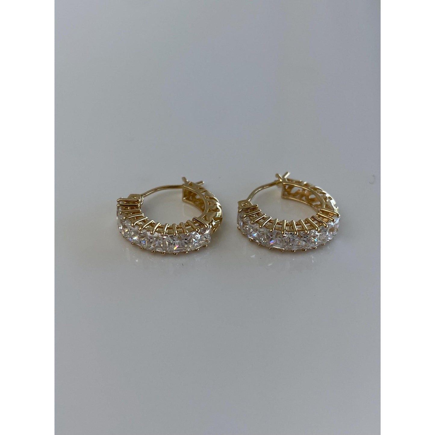 Vintage 14k Yellow Gold Cubic Zirconia Little Hoop Earrings