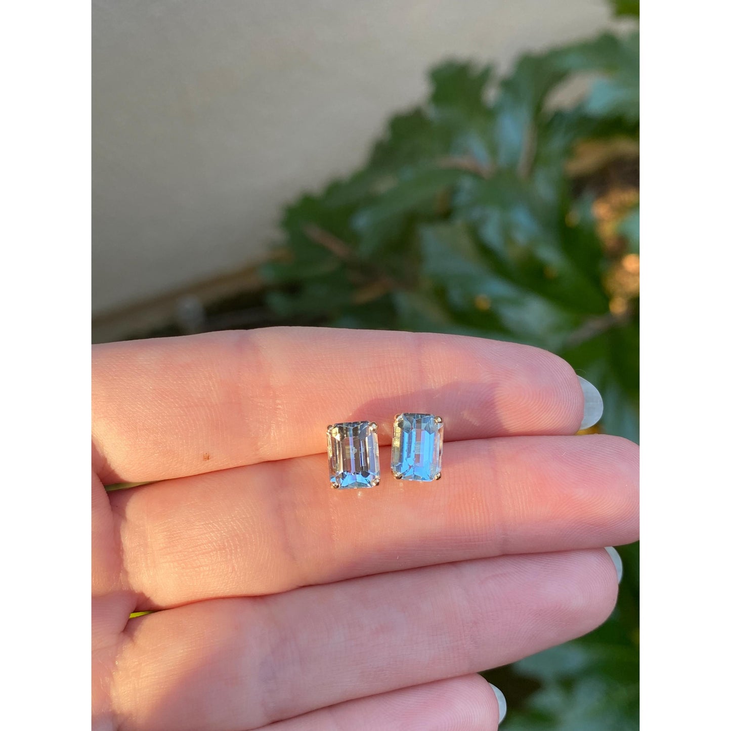 Vintage Solid 14k Yellow Gold Topaz Stud Earrings