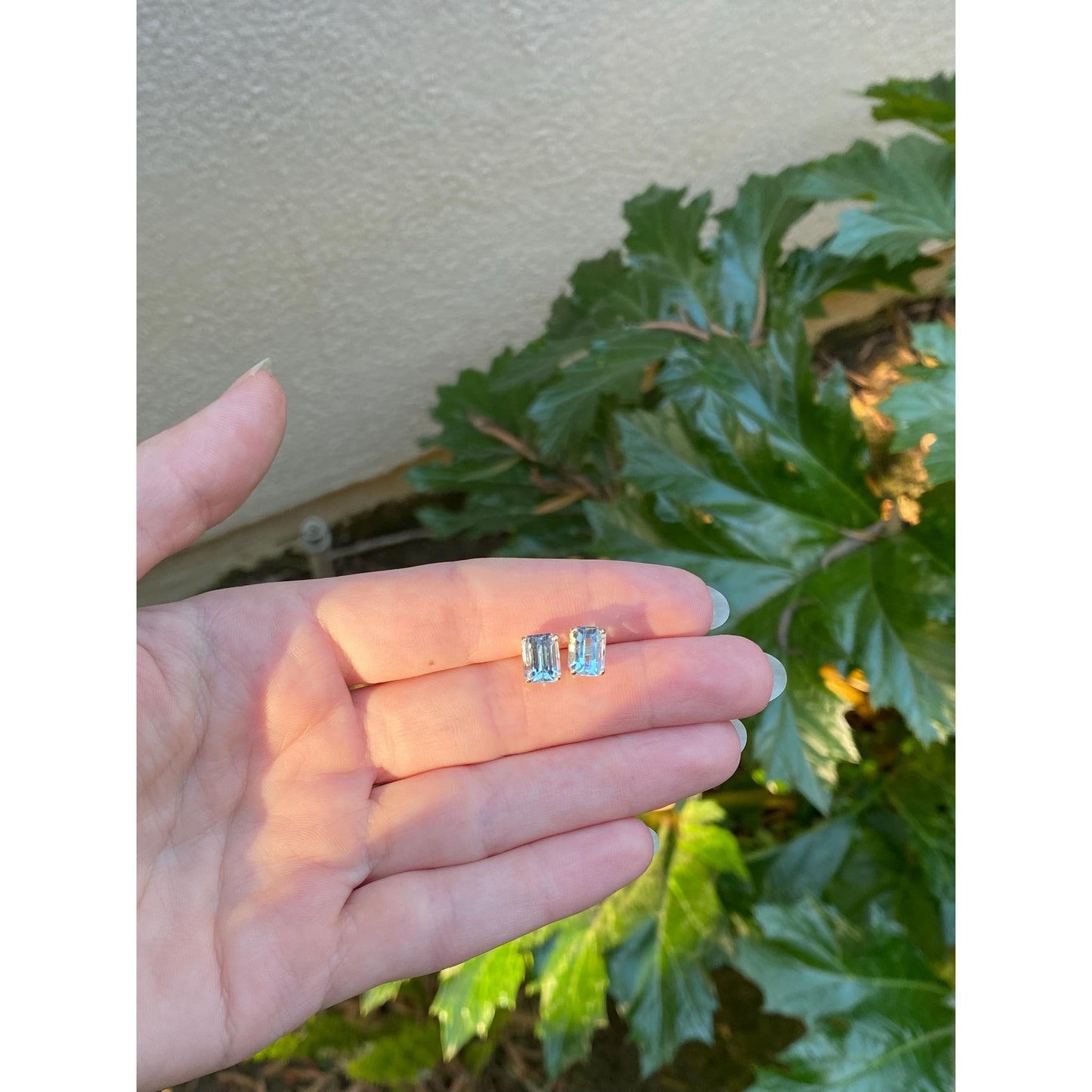 Vintage Solid 14k Yellow Gold Topaz Stud Earrings