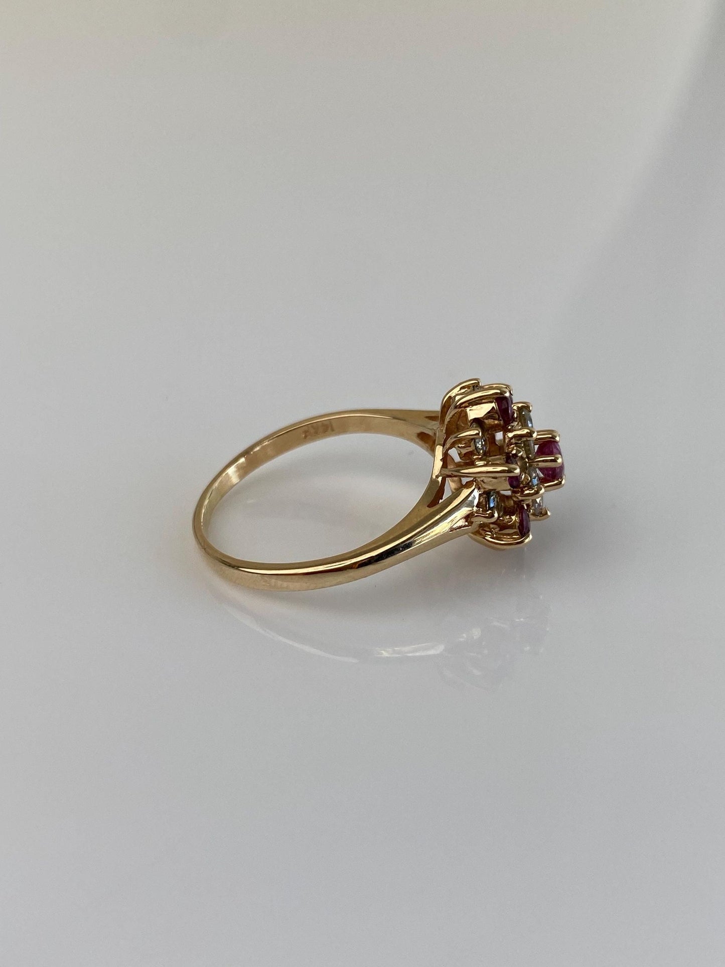 Vintage Solid 14k Yellow Gold Diamond Ruby Cluster Ring - Size 7