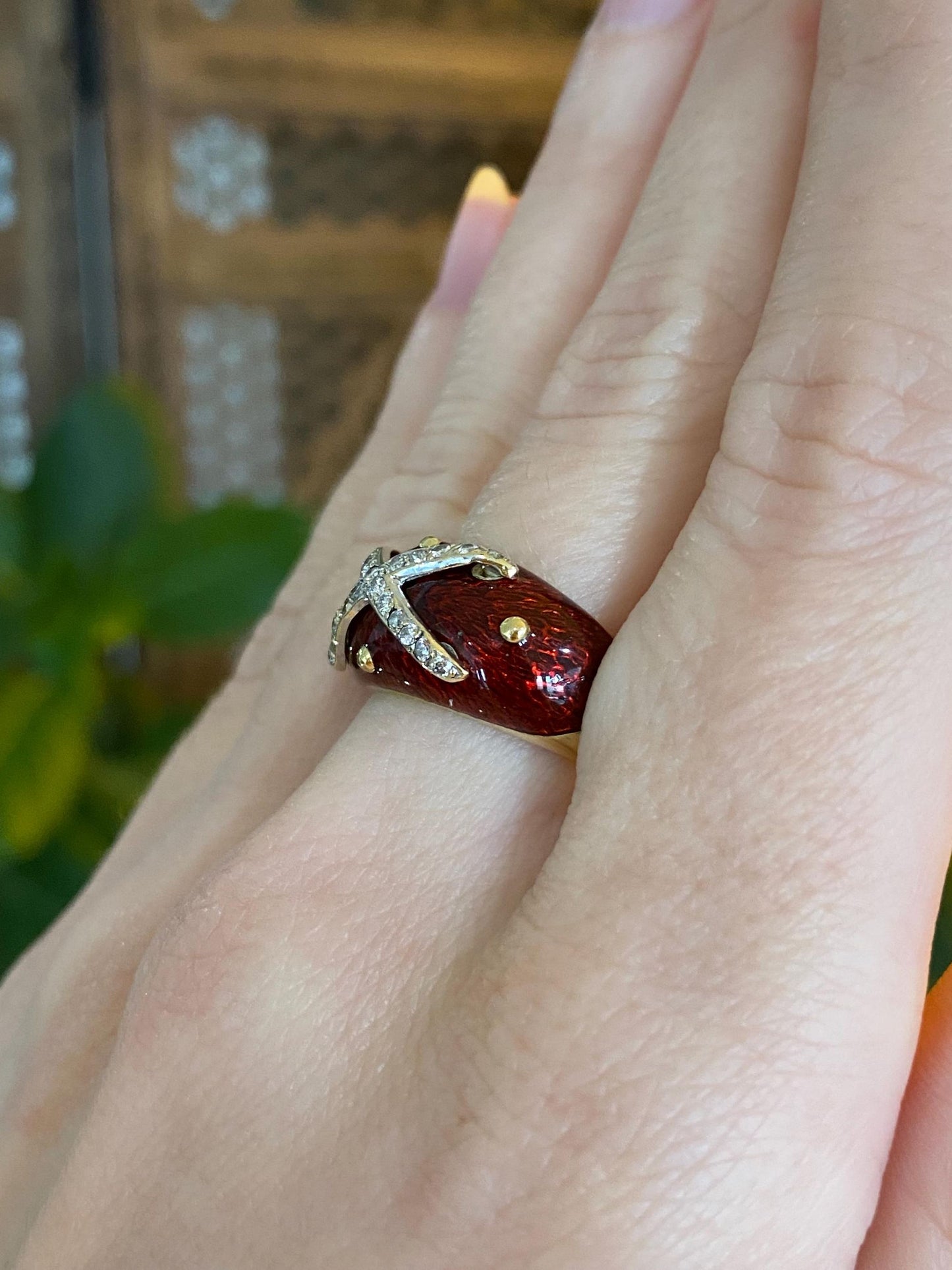 Vintage Solid 18k White & Yellow Gold Diamond Red Enamel Ring Band - Size 8