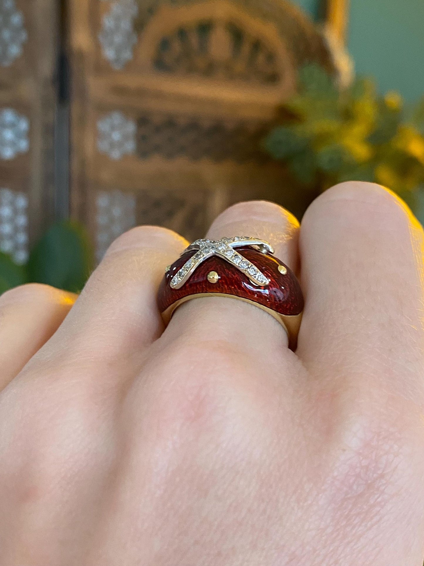 Vintage Solid 18k White & Yellow Gold Diamond Red Enamel Ring Band - Size 8