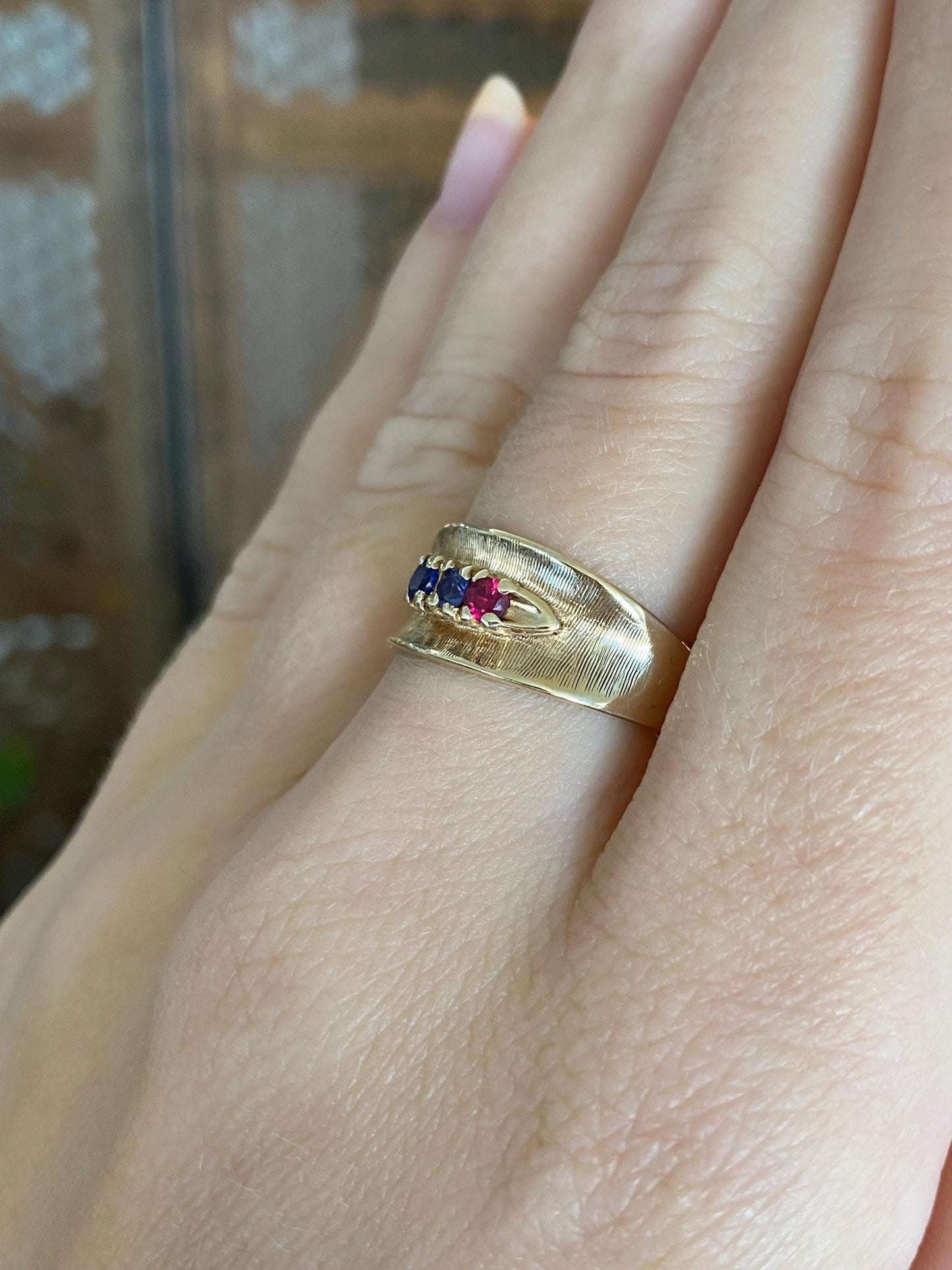 Vintage Solid 10k Yellow Gold Blue Sapphire Purple Red Spinel Ring Band - Size 6.75