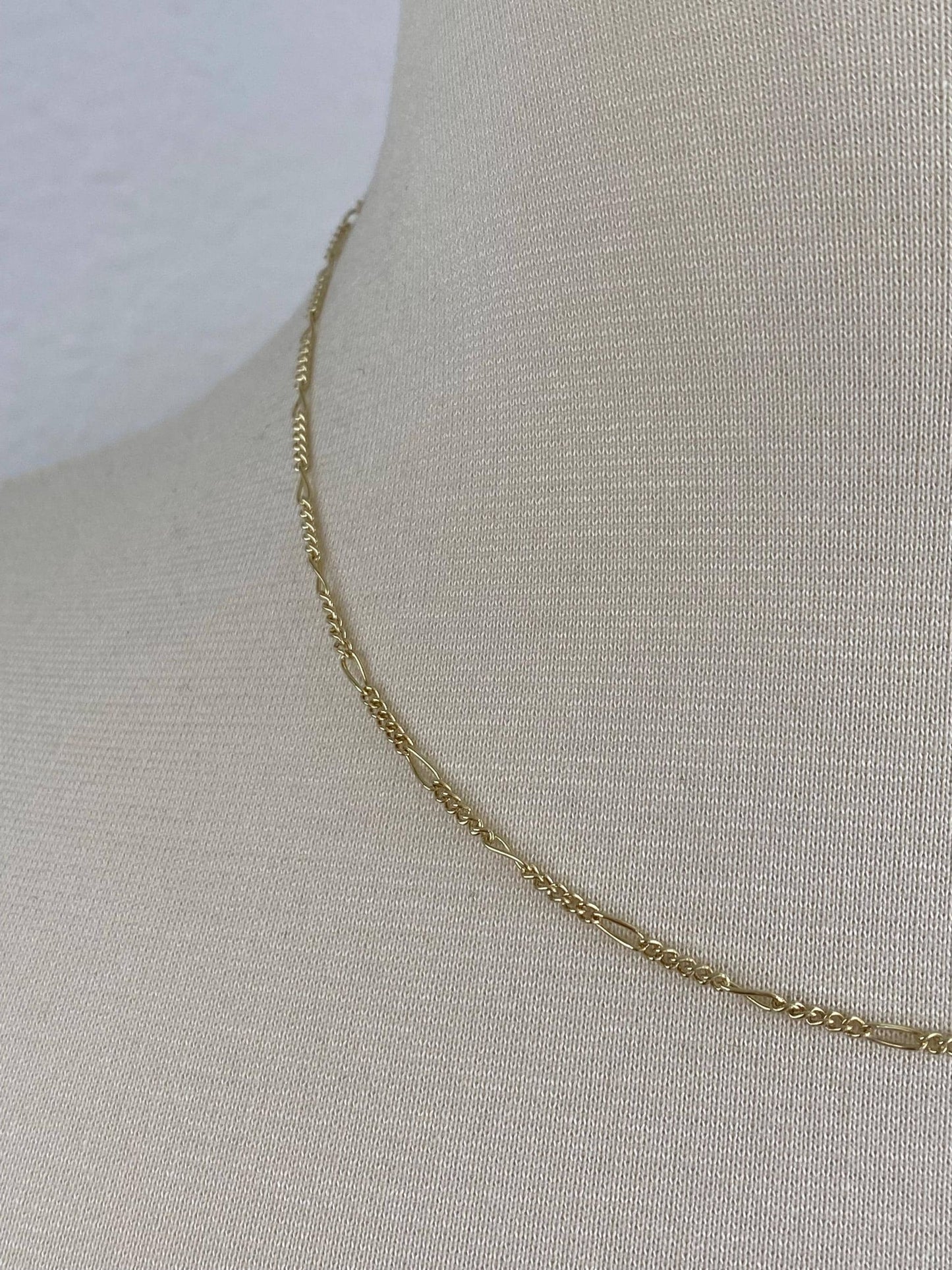 Vintage Solid 14k Yellow Gold Dainty Figaro Chain Necklace - 17 inches