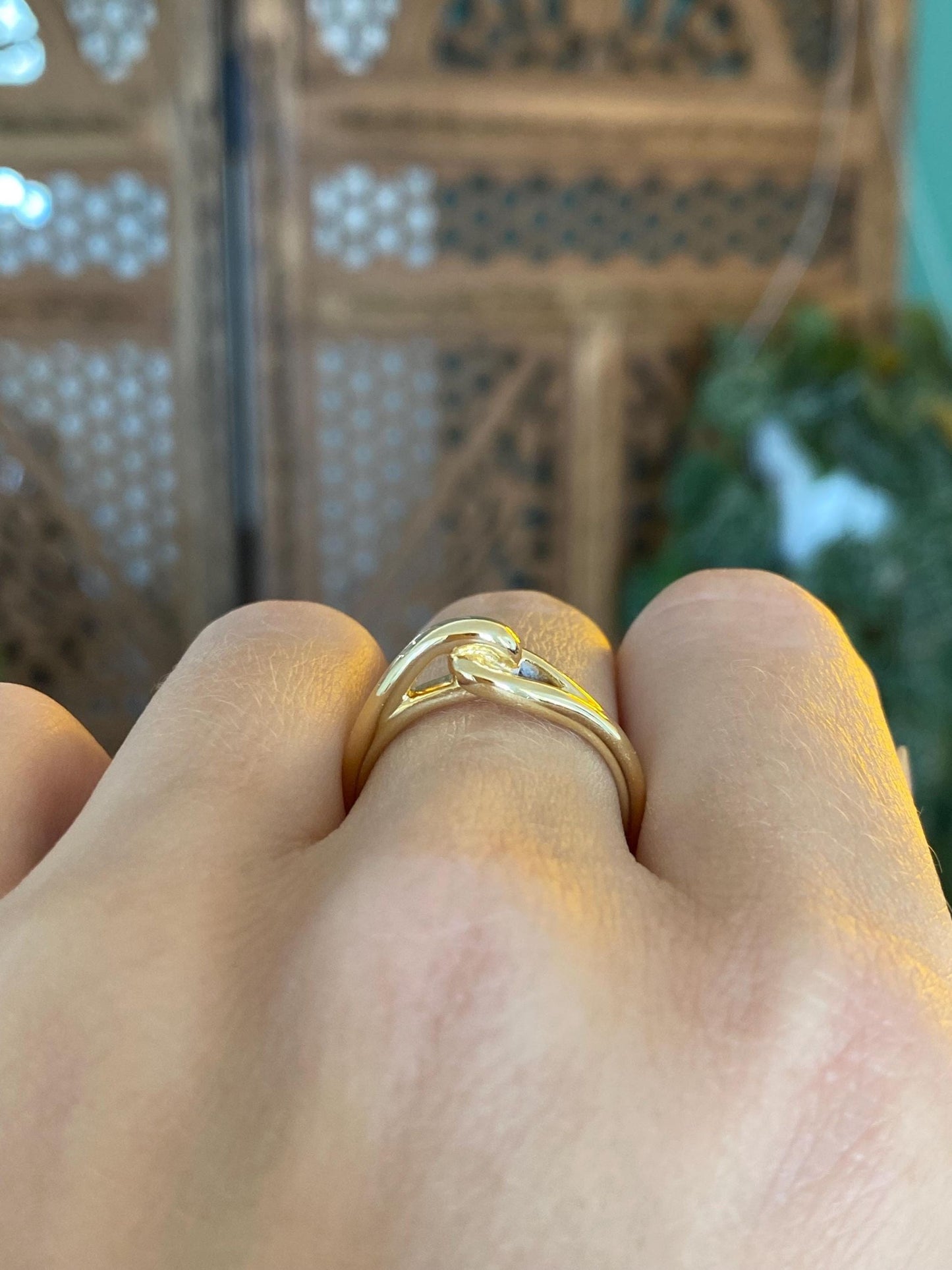 Tiffany & Co. Vintage Solid 18k Yellow Gold Open Loop Ring Band - Size 7.25