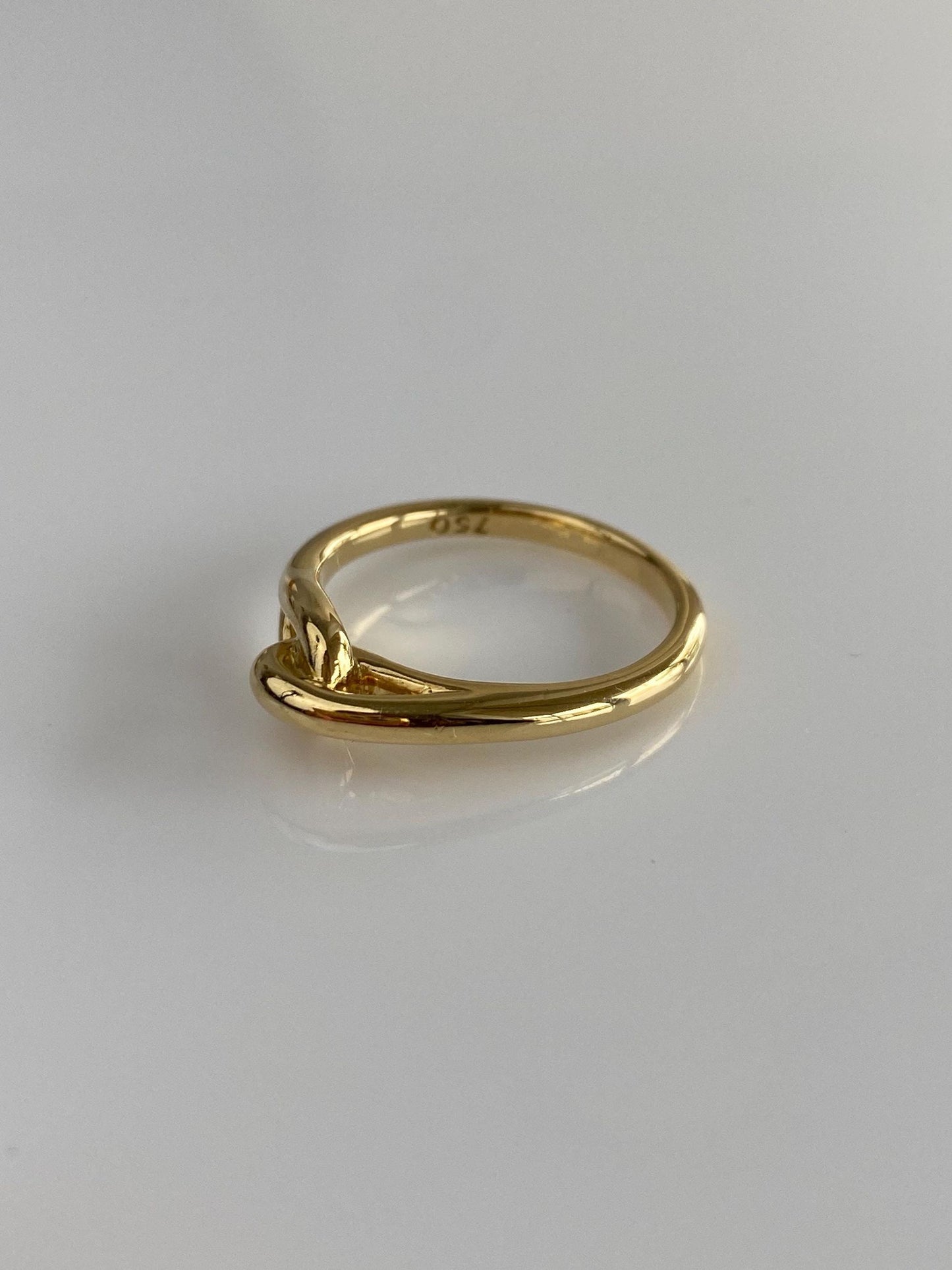 Tiffany & Co. Vintage Solid 18k Yellow Gold Open Loop Ring Band - Size 7.25