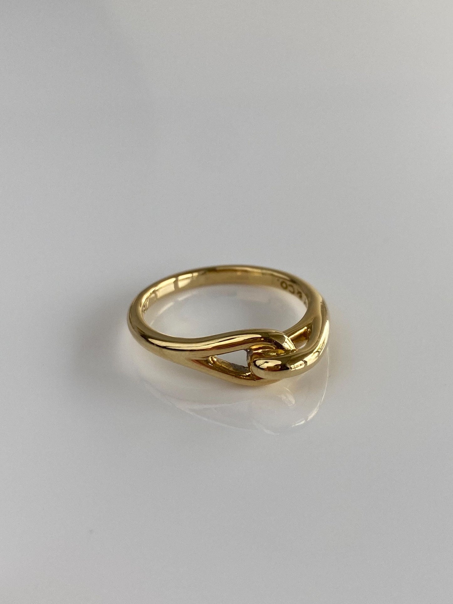 Tiffany & Co. Vintage Solid 18k Yellow Gold Open Loop Ring Band - Size 7.25