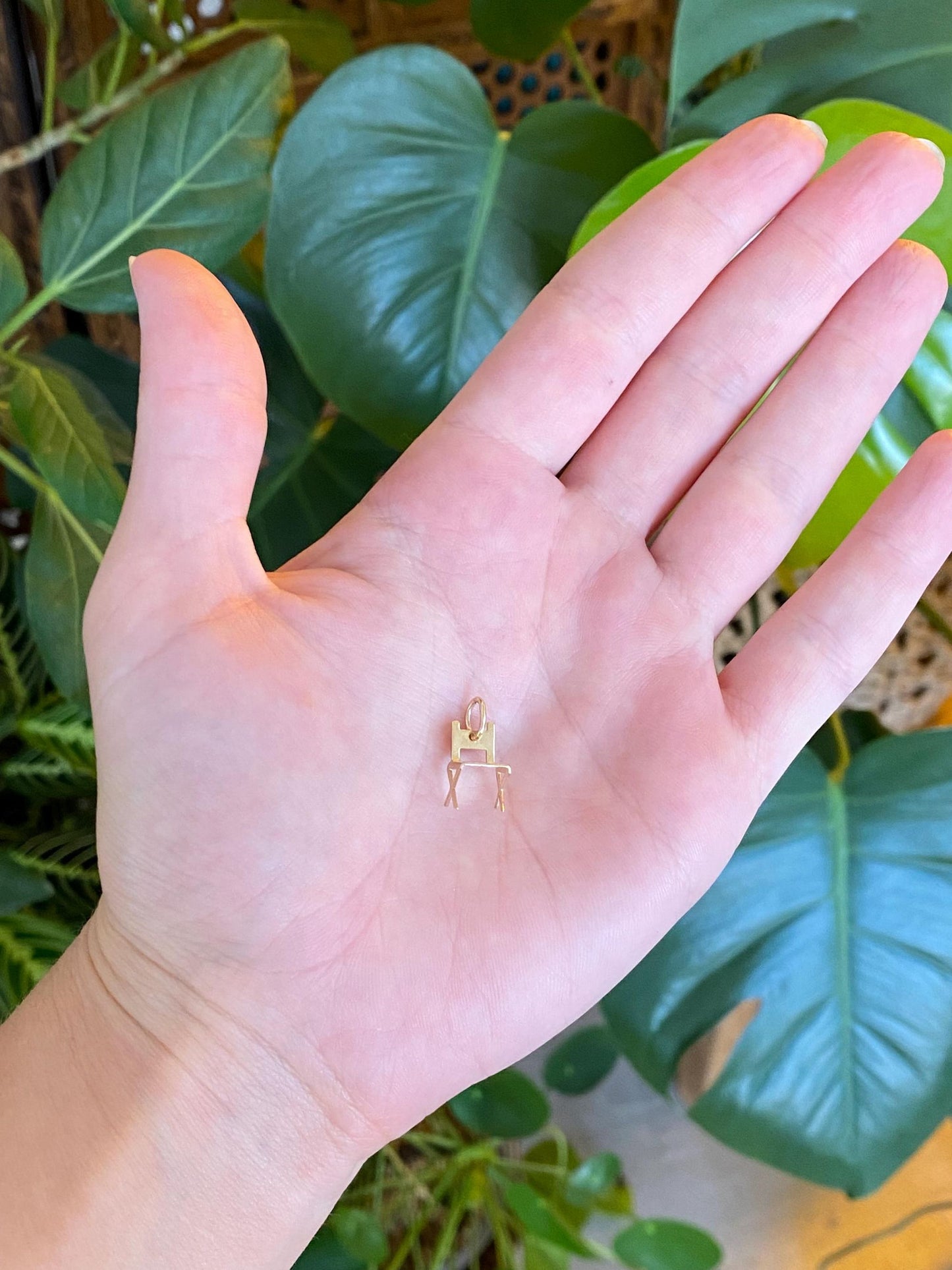Vintage Solid 10k Yellow Gold Directors Chair Charm