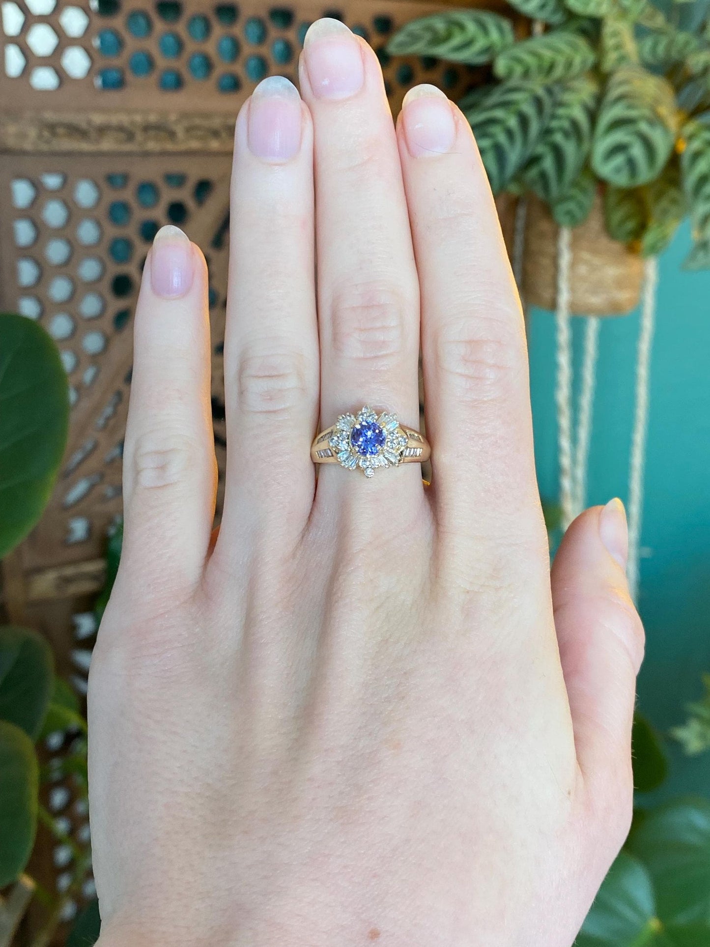 Vintage Solid 14k Yellow Gold Diamond Halo Tanzanite Ring - Size 6.75