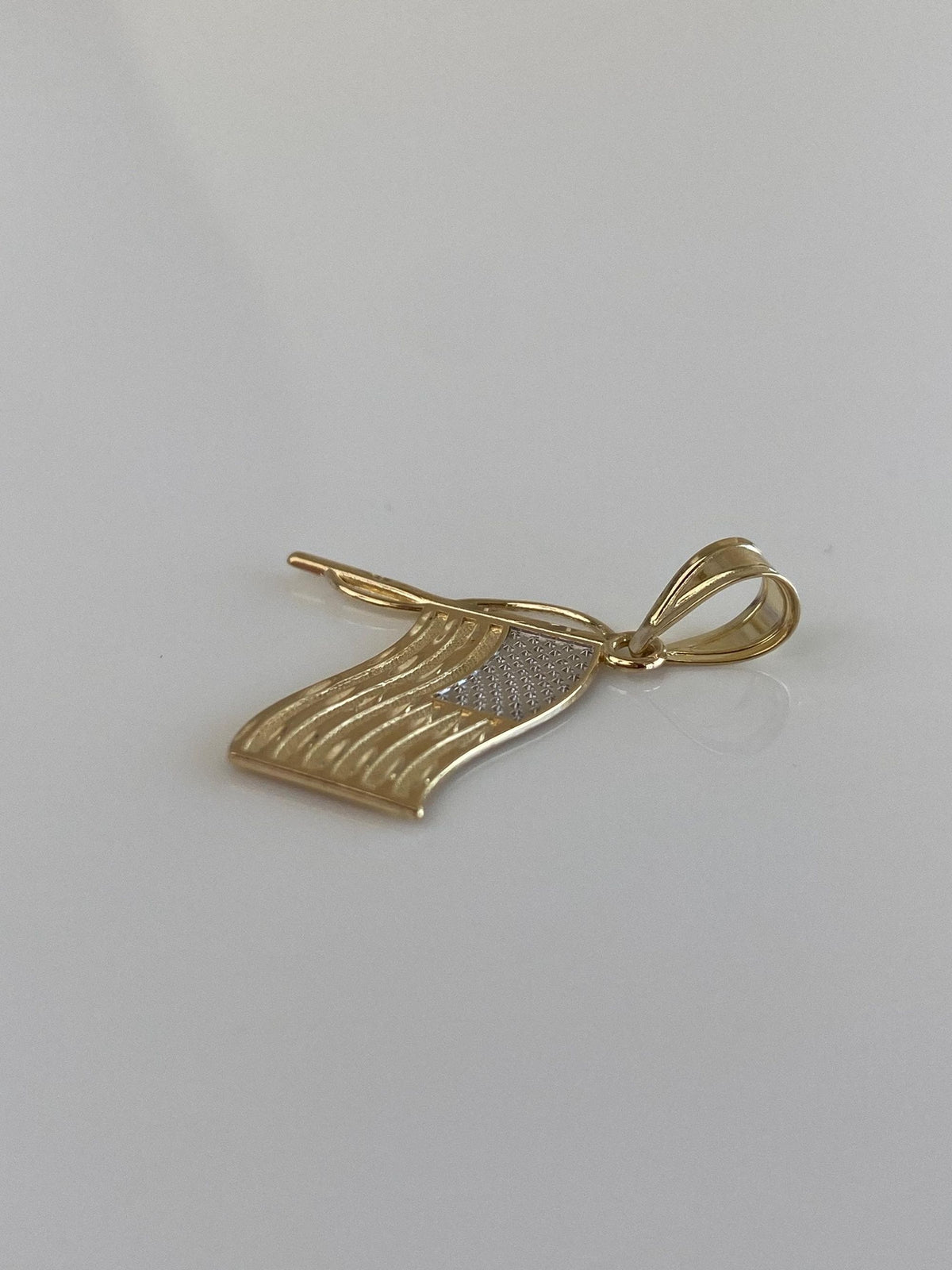 Vintage Solid 14k White & Yellow Gold American Flag Charm