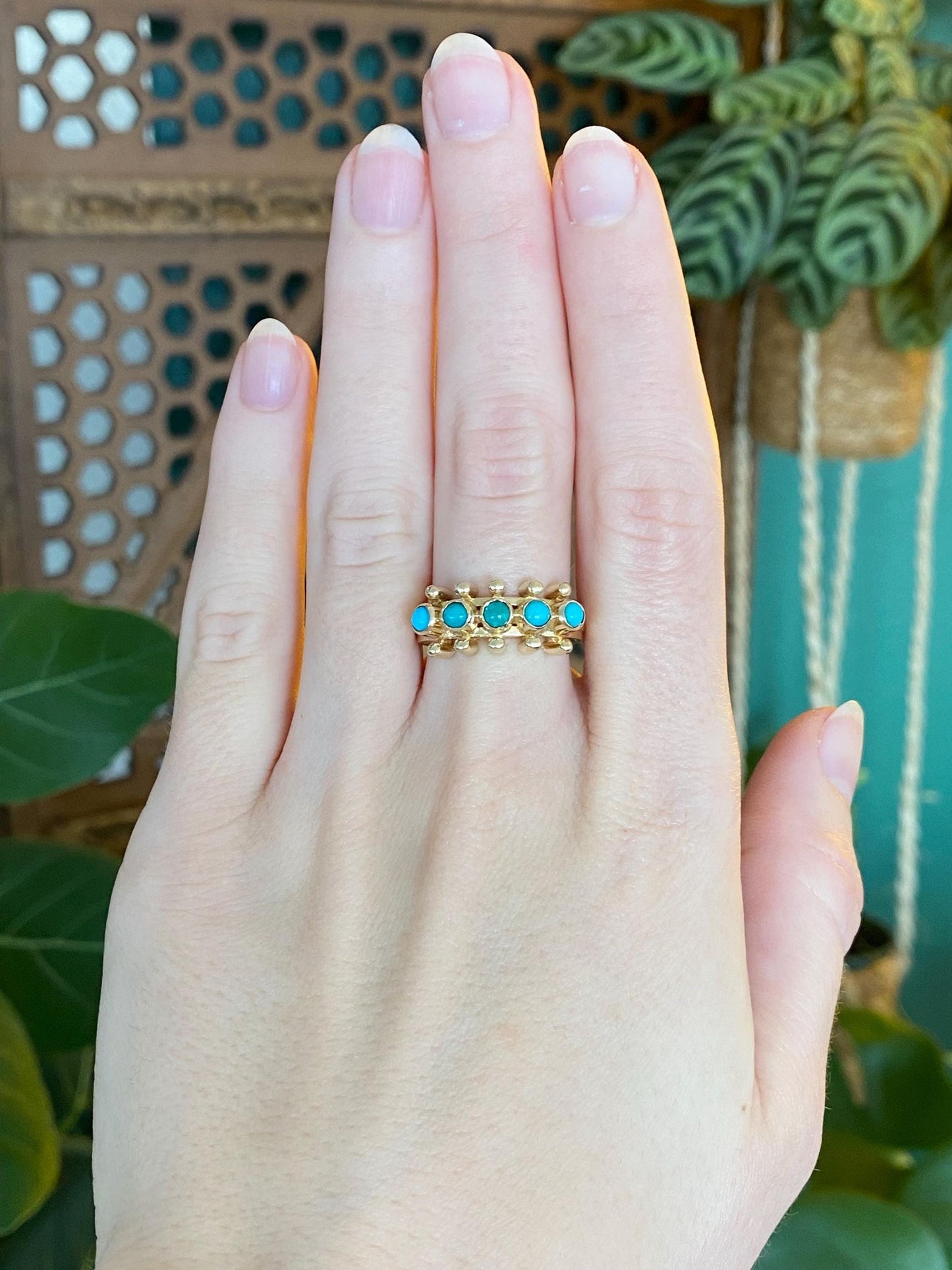 Vintage Solid 14k Yellow Gold Turquoise Row Ring - Size 6.25