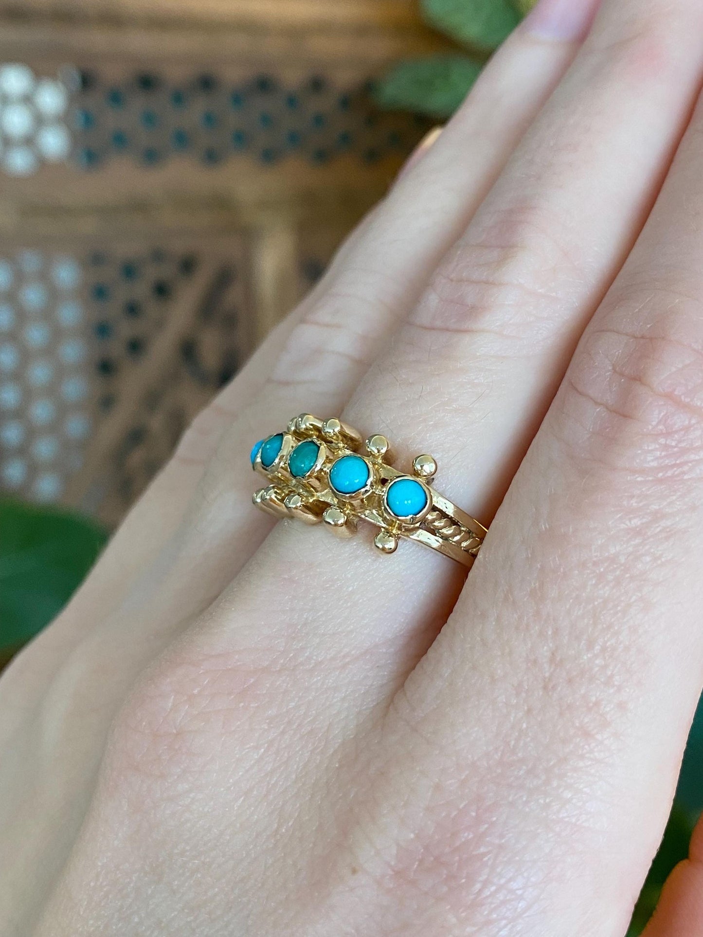 Vintage Solid 14k Yellow Gold Turquoise Row Ring - Size 6.25