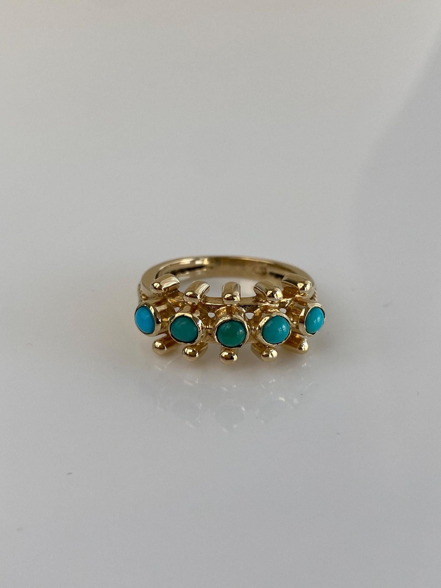 Vintage Solid 14k Yellow Gold Turquoise Row Ring - Size 6.25