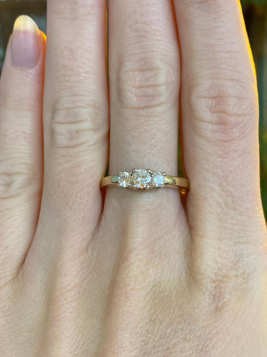 Vintage Solid 14k White & Yellow Gold Diamond Ring - Size 8.75