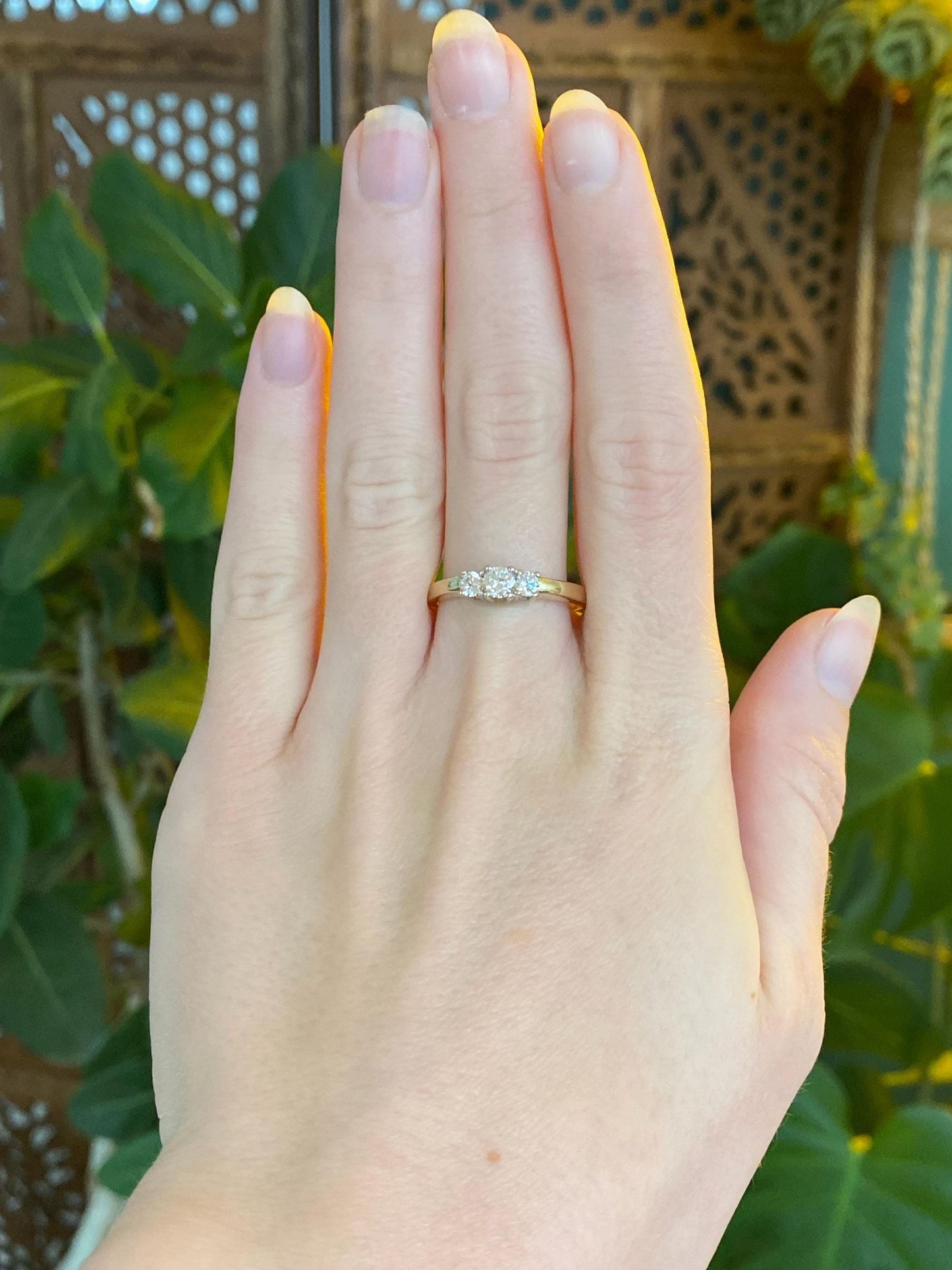 Vintage Solid 14k White & Yellow Gold Diamond Ring - Size 8.75