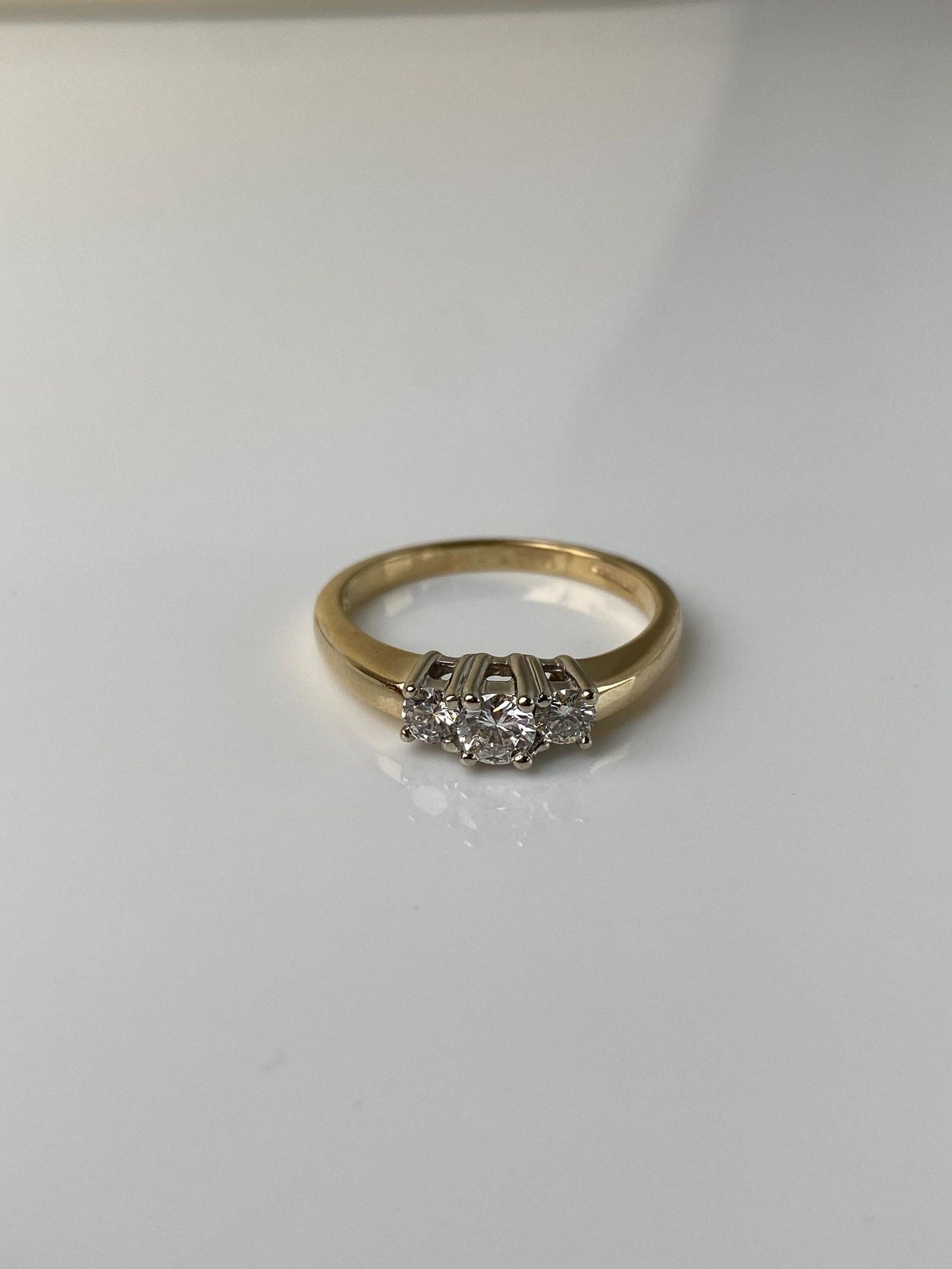 Vintage Solid 14k White & Yellow Gold Diamond Ring - Size 8.75
