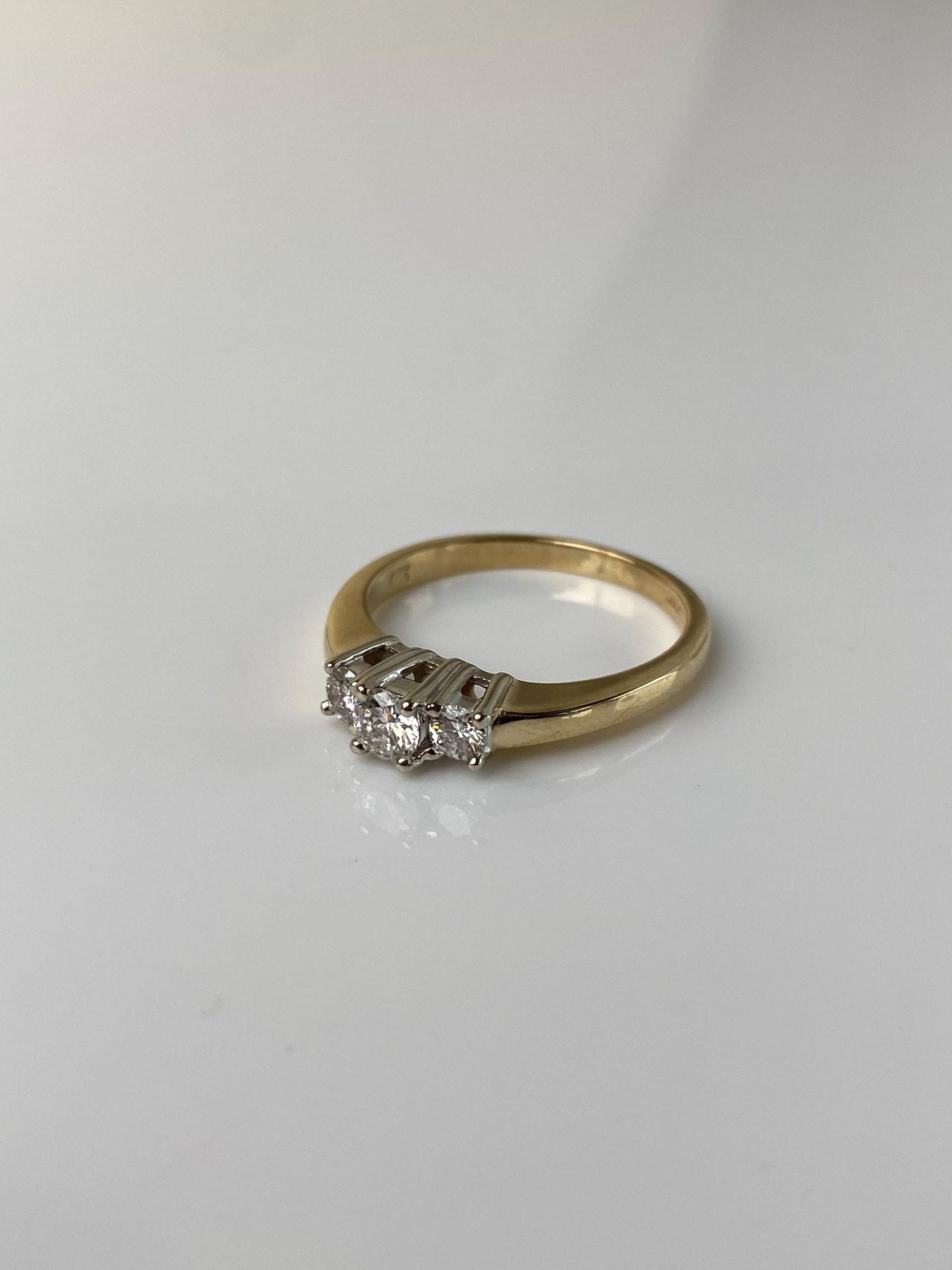 Vintage Solid 14k White & Yellow Gold Diamond Ring - Size 8.75