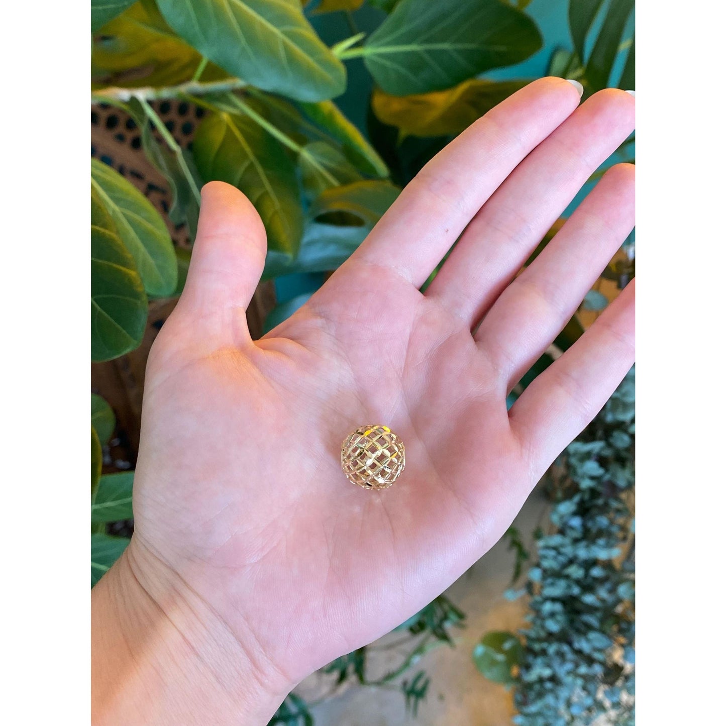 Vintage Solid 14k Yellow Gold Diamond Cut Open Work Ball Slide Charm