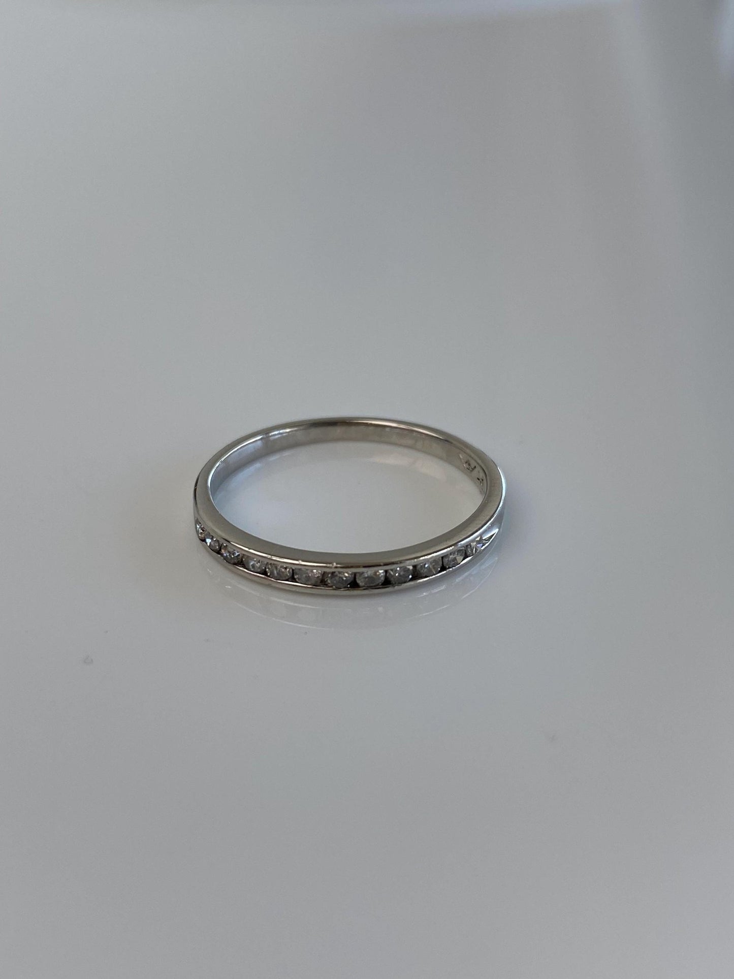 Vintage Solid Platinum Diamond Ring Band - Size 7