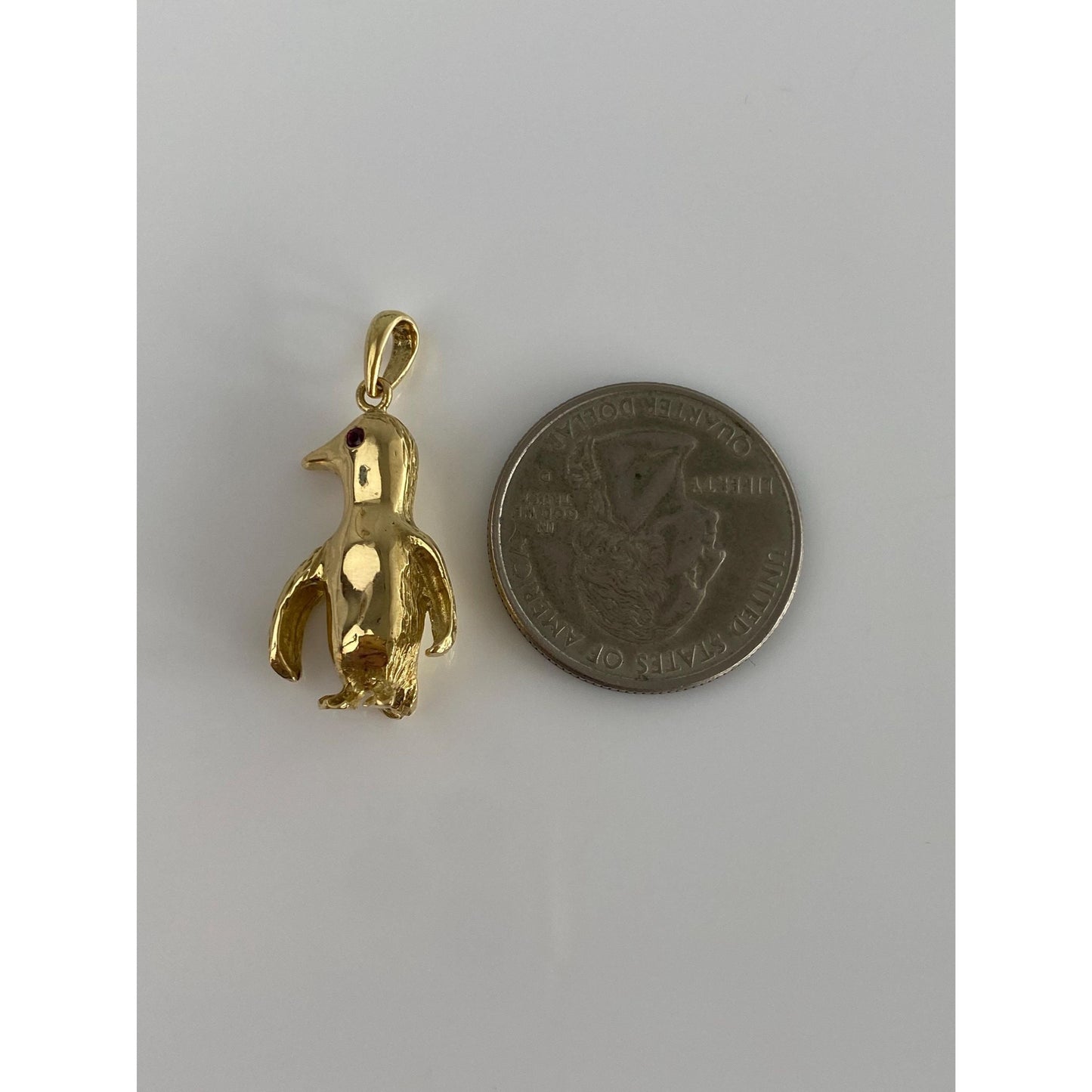 Vintage Solid 18k Yellow Gold Ruby Penguin Charm