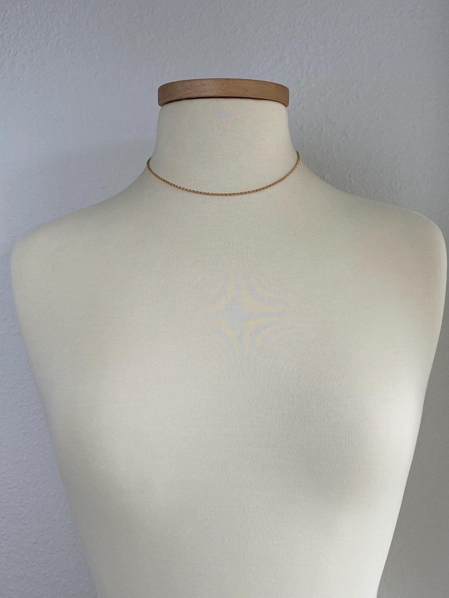 Vintage Solid 14k Yellow Gold Twisted Cable Chain Necklace - 16 inches