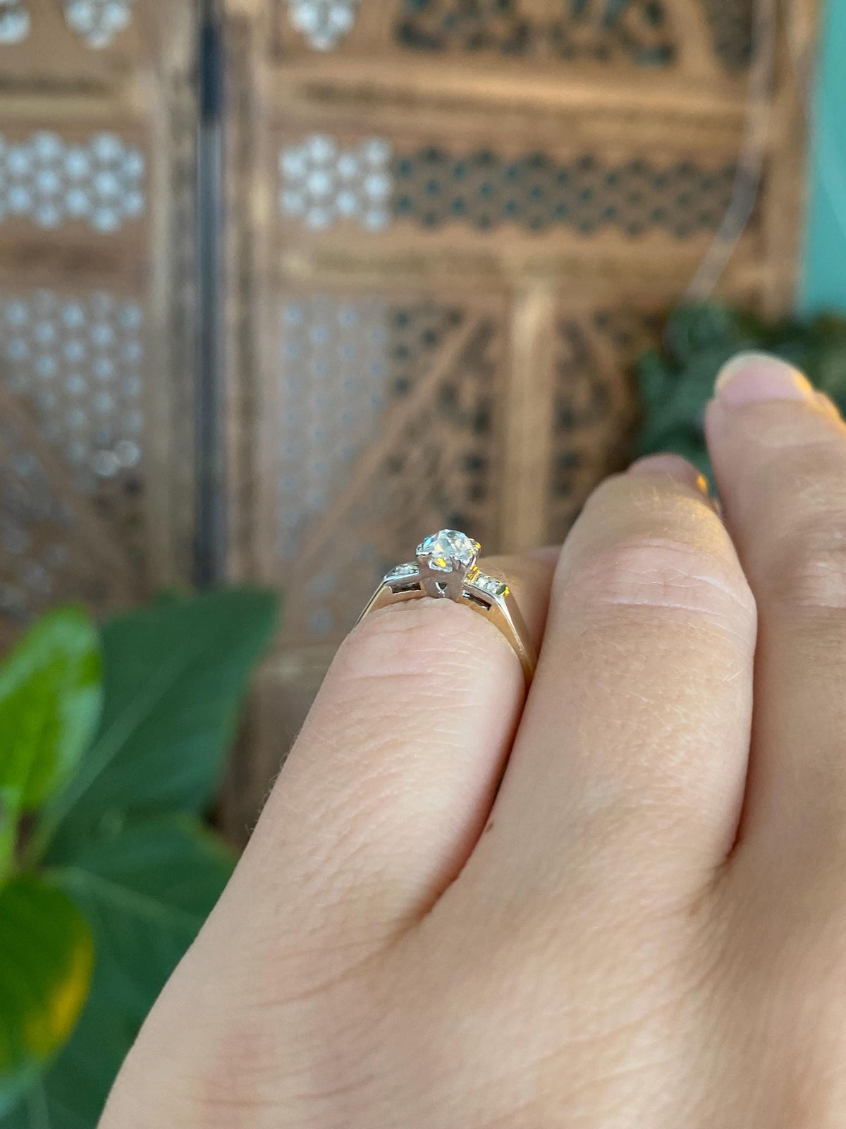 Vintage Solid 14k White & Yellow Gold Old Mine Cut Diamond and Clear Sapphire Ring - Size 2.75