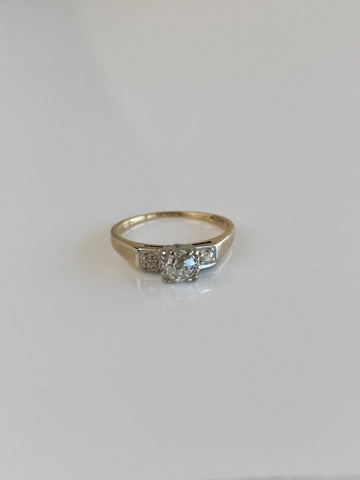 Vintage Solid 14k White & Yellow Gold Old Mine Cut Diamond and Clear Sapphire Ring - Size 2.75