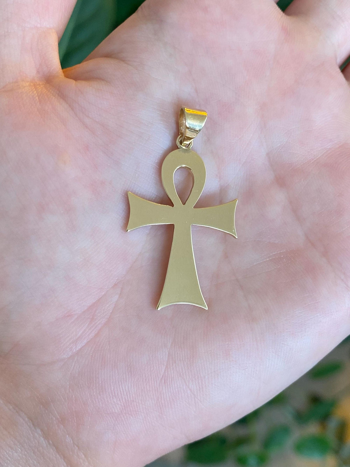 Vintage Solid 10k Yellow Gold Ankh Charm
