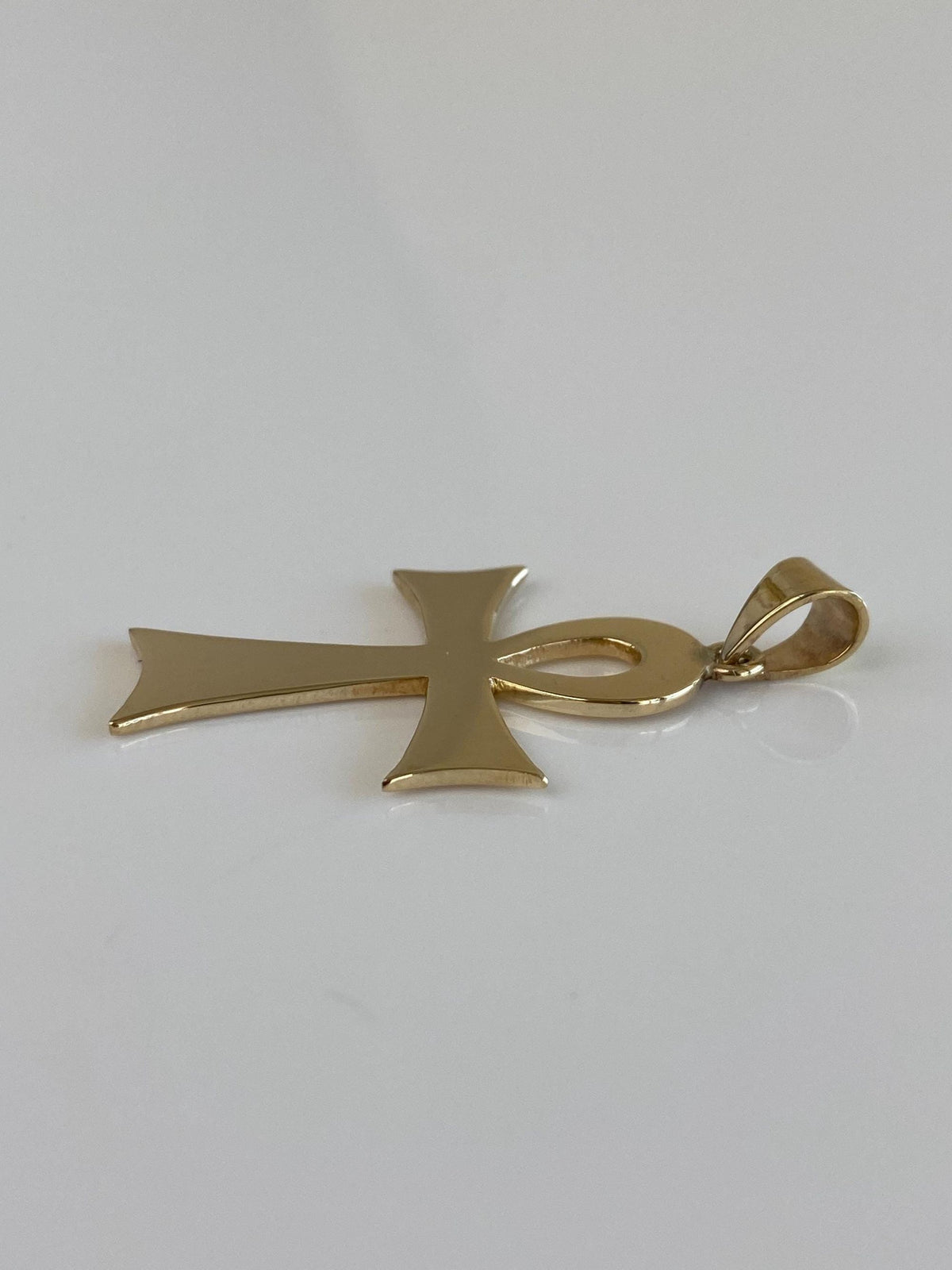 Vintage Solid 10k Yellow Gold Ankh Charm